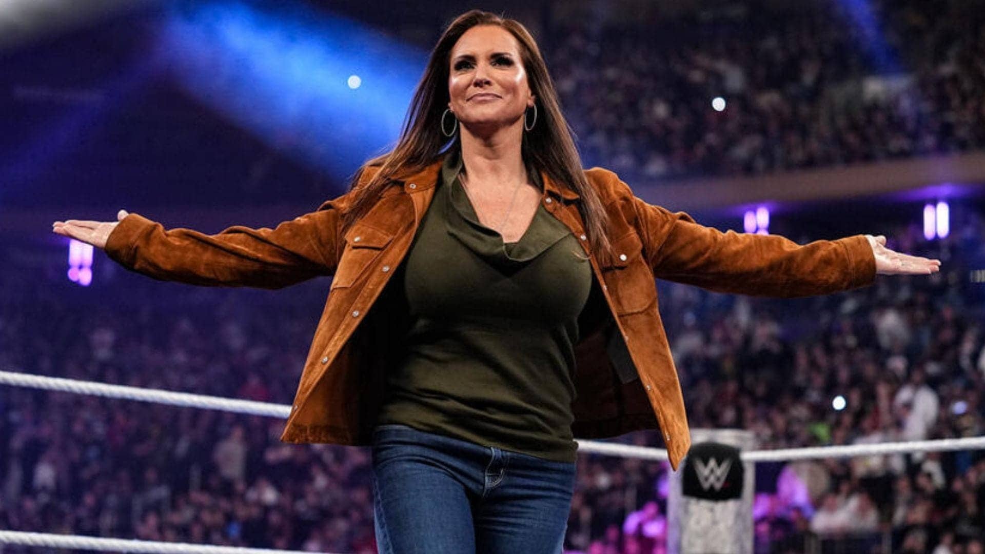 WWE's Hilarious Mix-Up: Stephanie McMahon's Hall of Fame Blunder