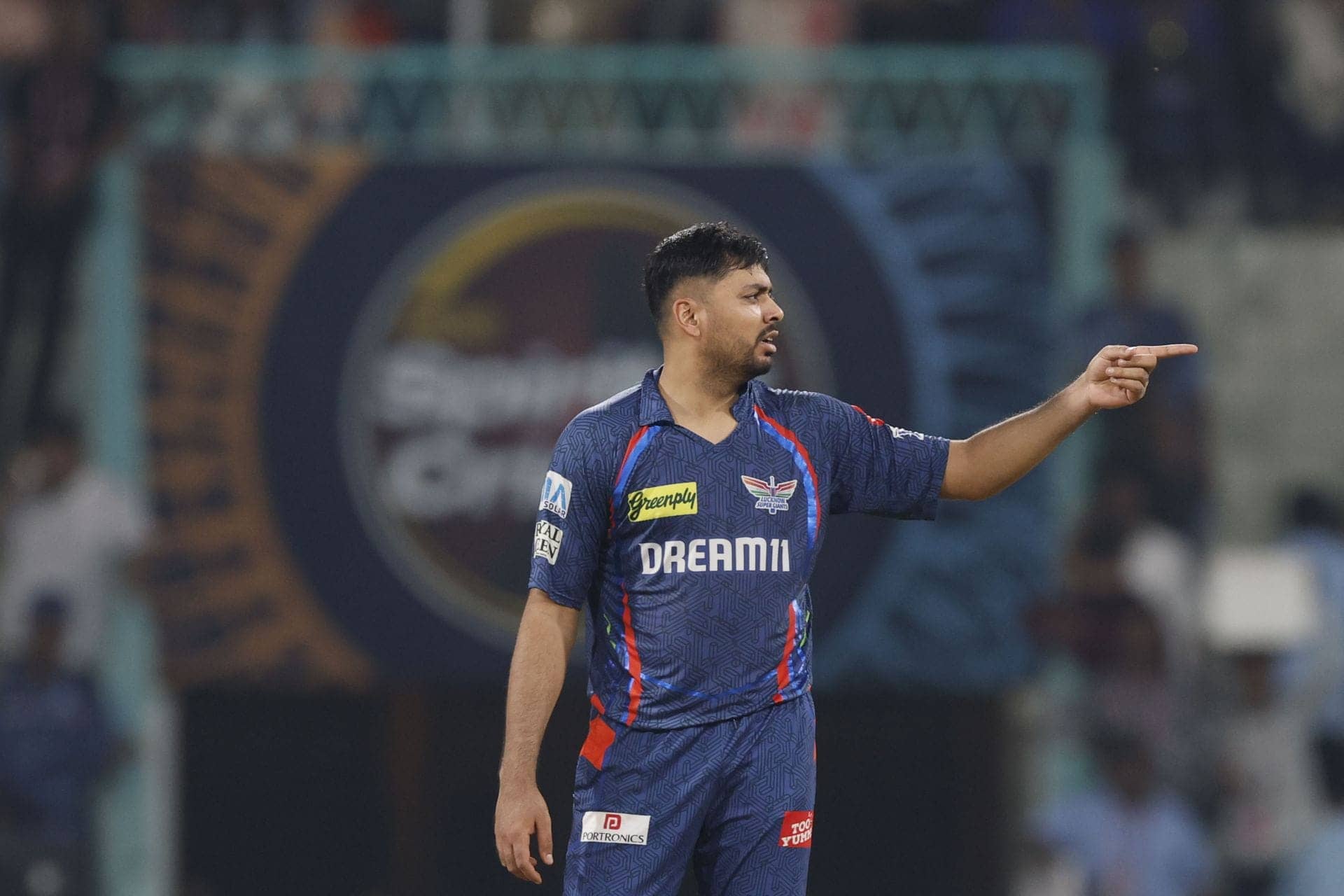 Avesh Khan: The Key to LSG's Victory Over RCB in IPL 2026