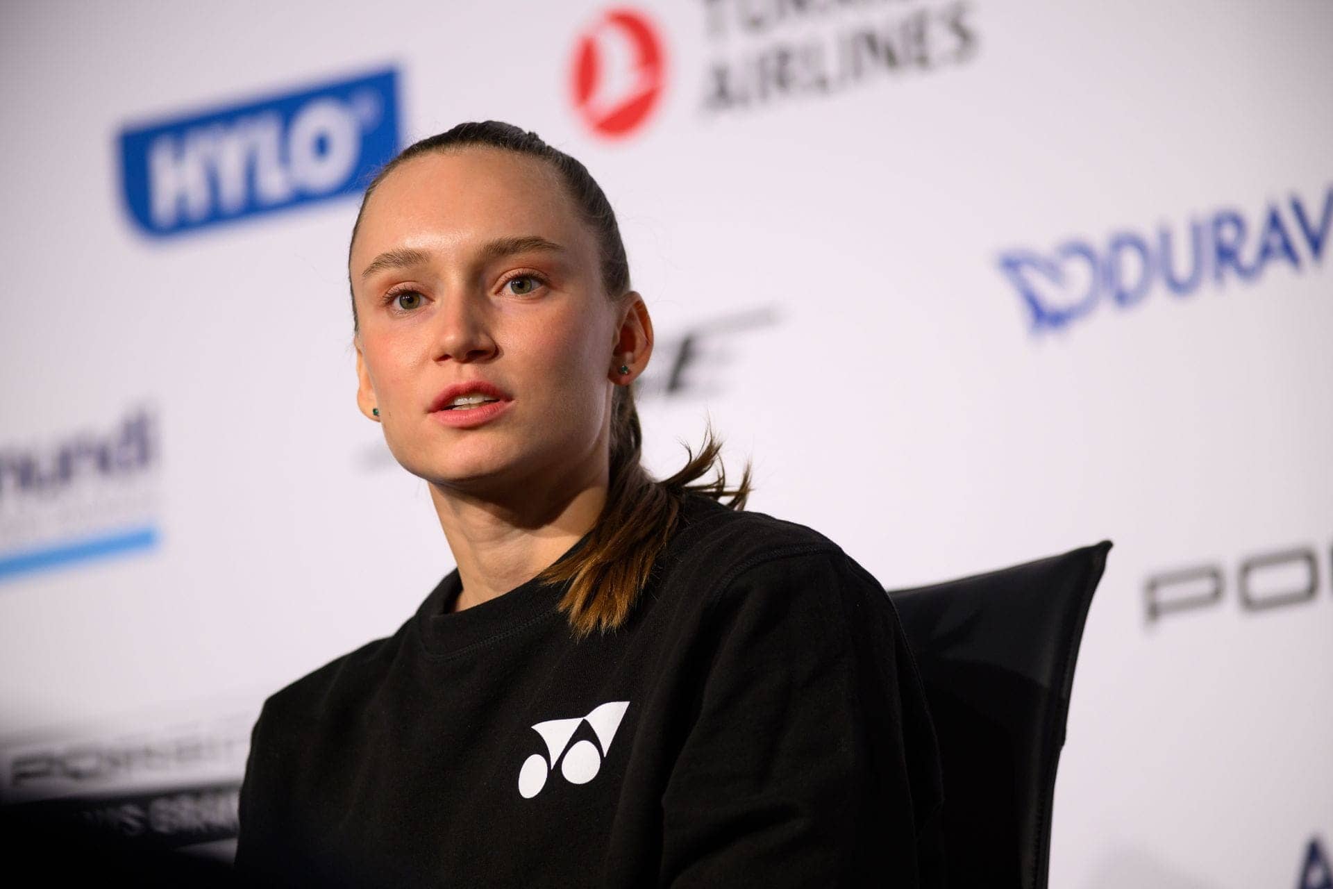 Elena Rybakina's $7000 Racket: Charity or Just Crazy Talk?