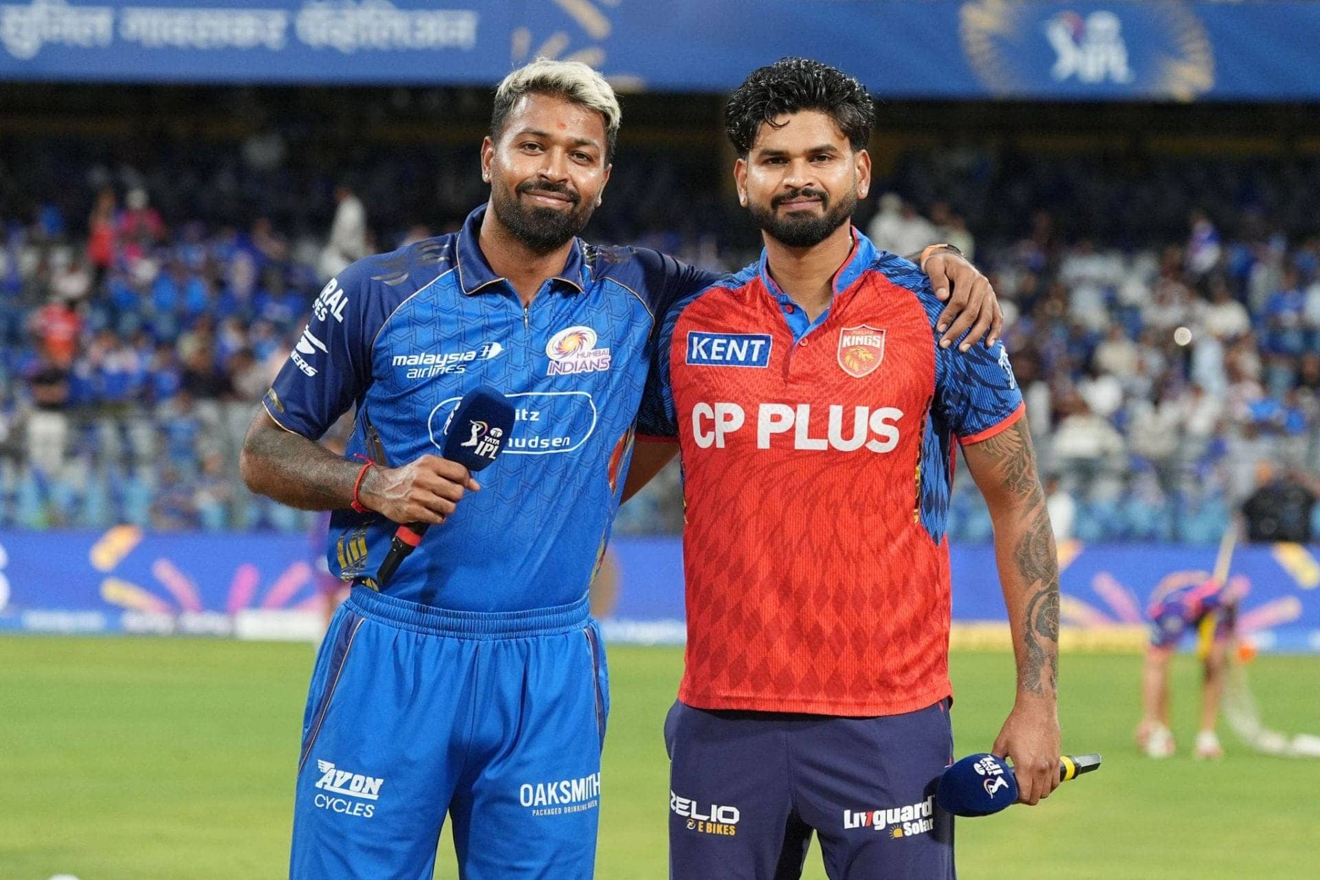 Shreyas Iyer's Six-Hitting Brilliance Shocks Mumbai Indians