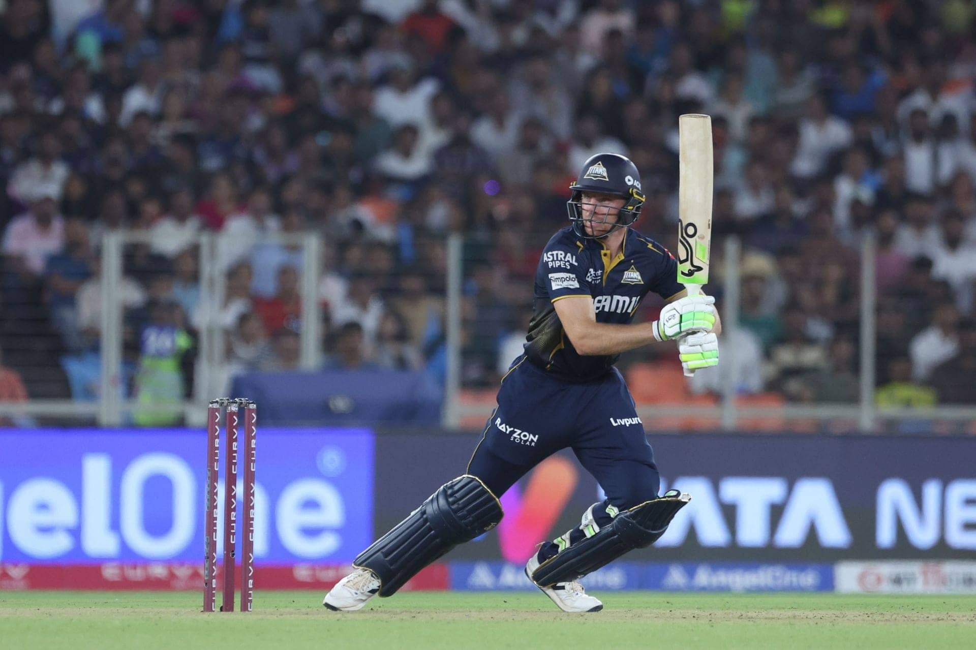 Gujarat Titans Celebrate Third Straight Win Over KKR