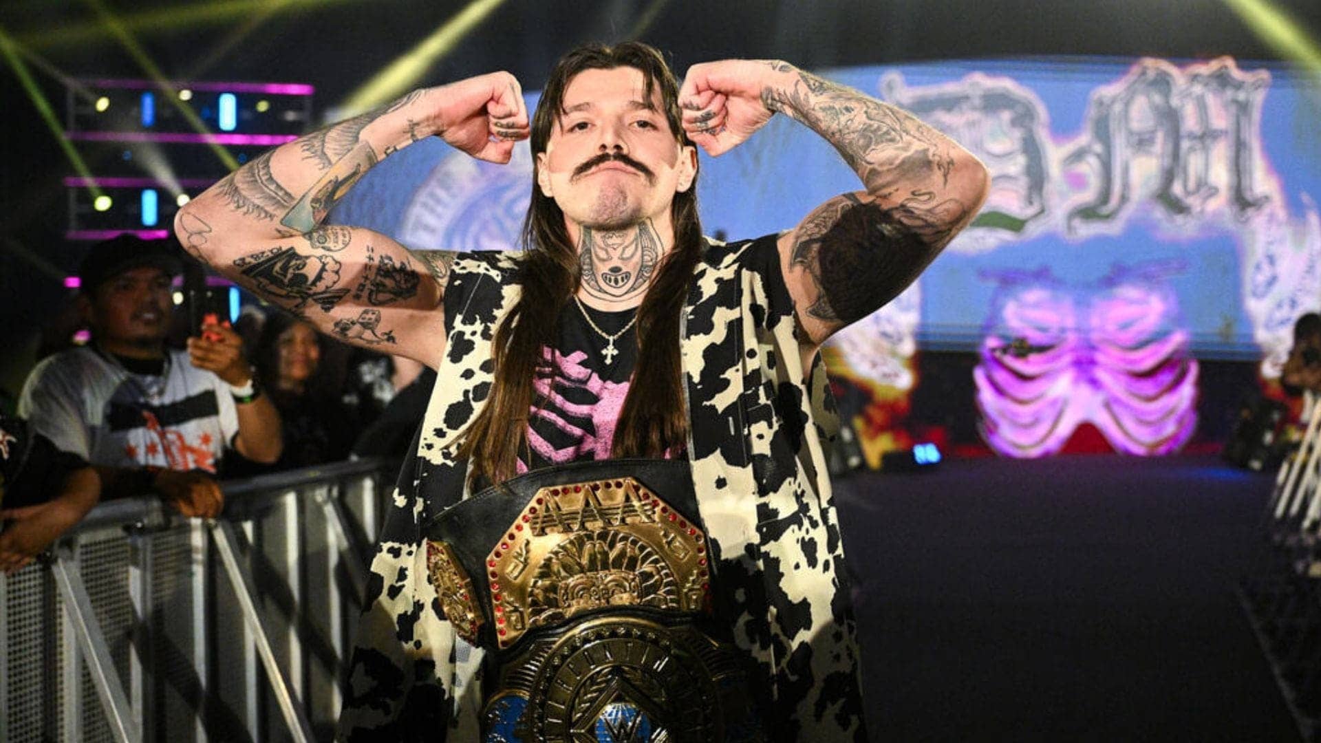 Dominik Mysterio Storms Off Before SmackDown in Vegas