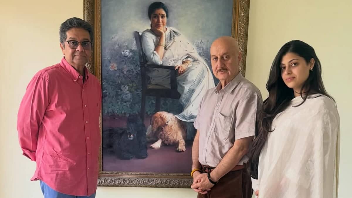 Anupam Kher's Incredible Visit to Asha Bhosle's Home