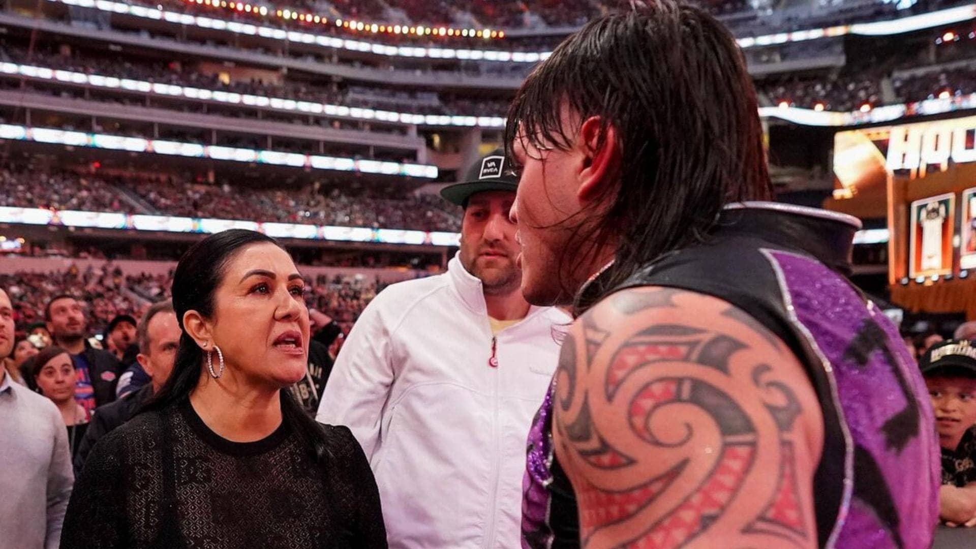 Mama Mysterio's Rare Shout-Out Before WrestleMania 42 Showdown