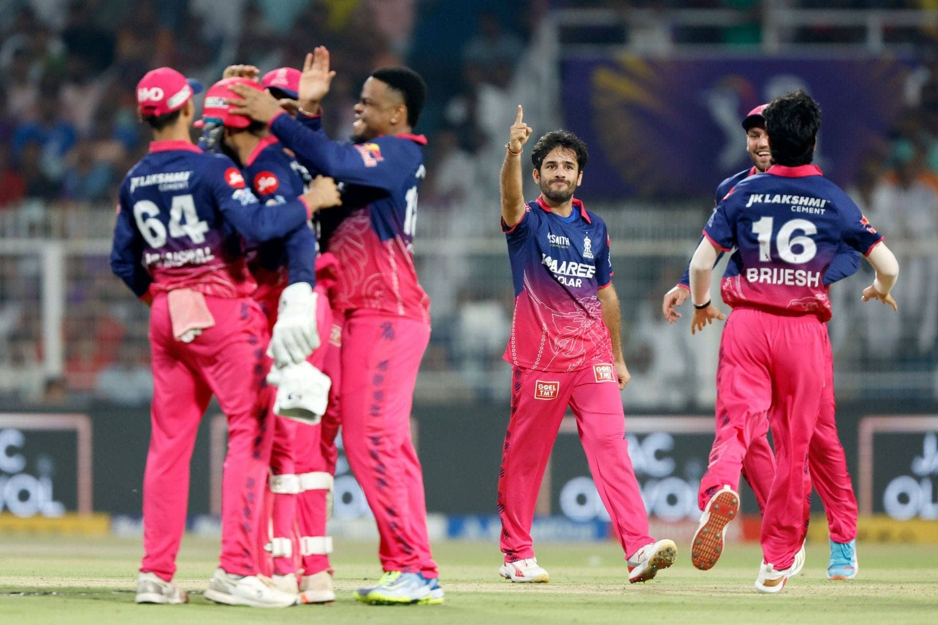 Aakash Chopra Highlights Epic Fielding Moments in IPL 2026