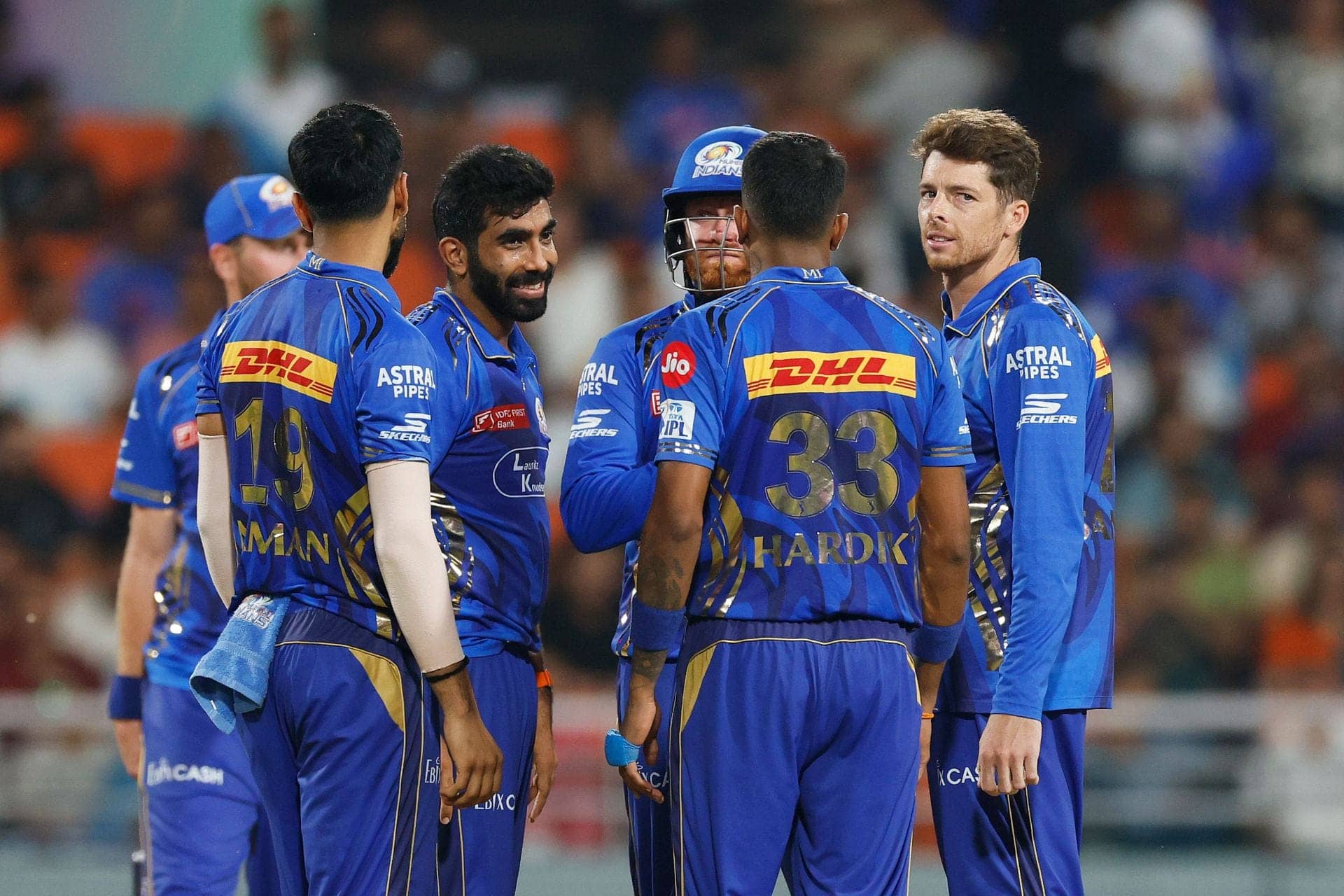 Zaheer Khan Ka Khel: Santner Ya Ghazanfar, Kya Hai Dilemma!