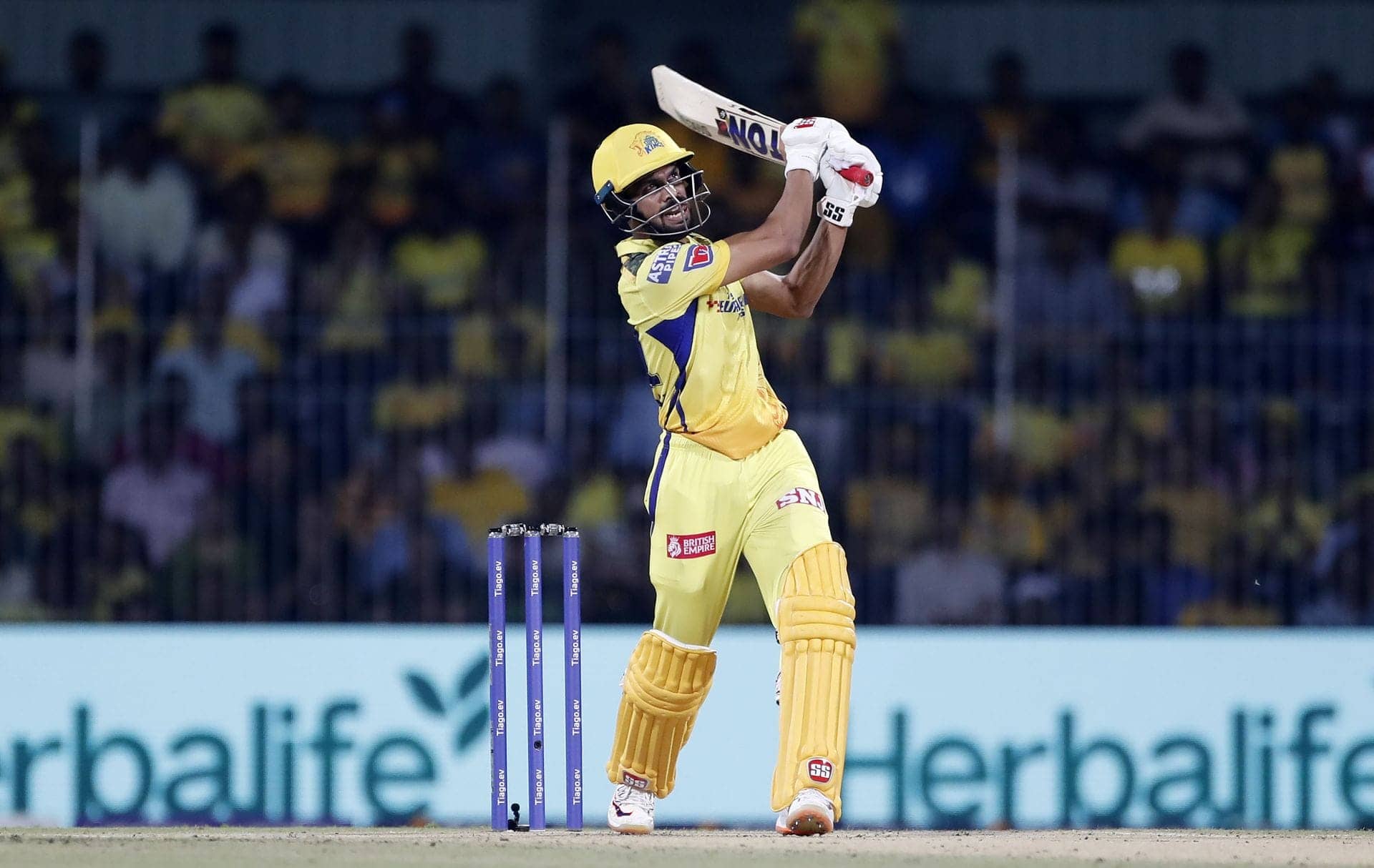 Ashwin's Wizardly Wisdom for Gaikwad Before Epic CSK vs MI Clash