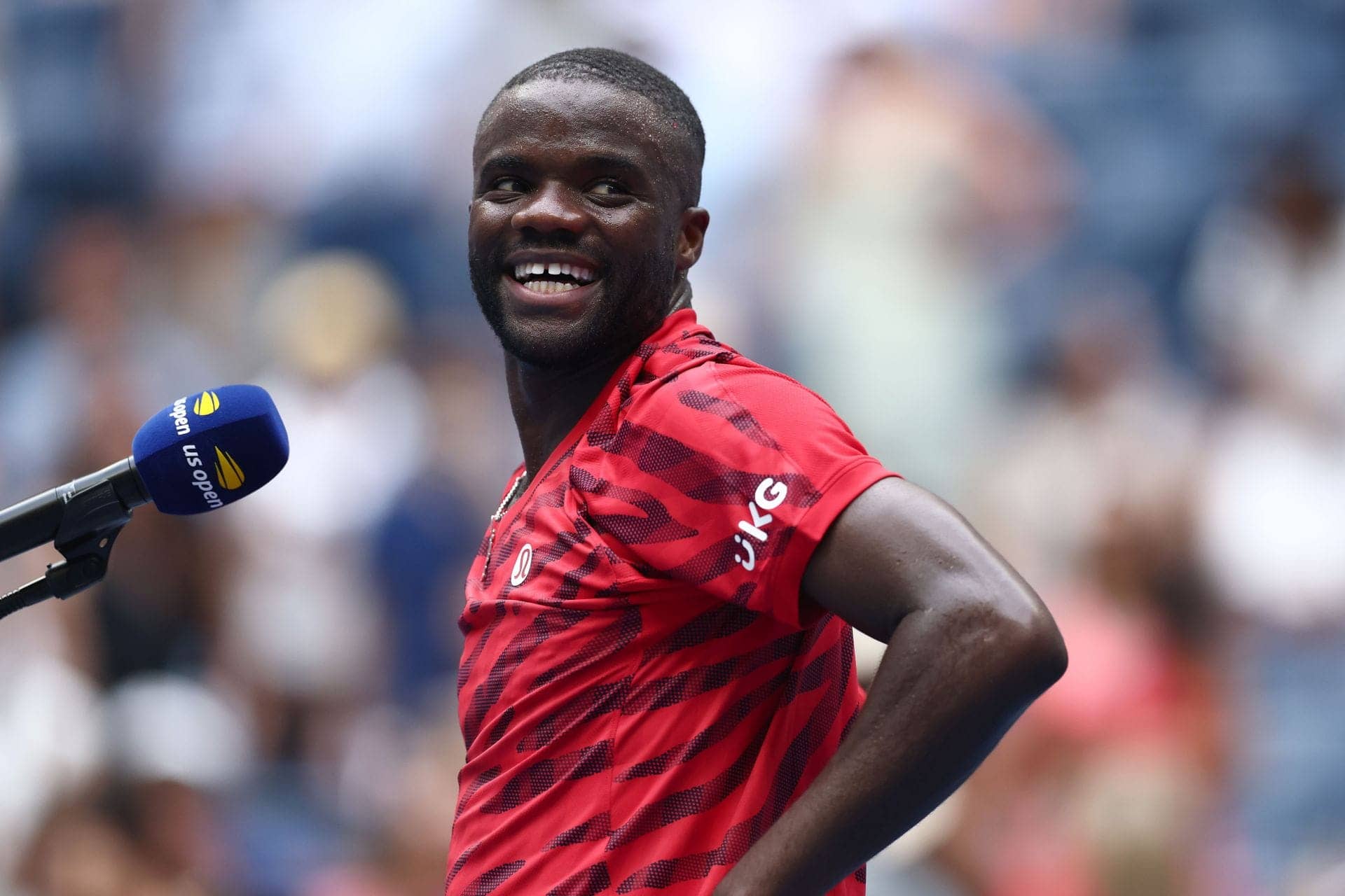 Tiafoe's Match Crashed by Loud Couple Noises, Hilarity Ensues