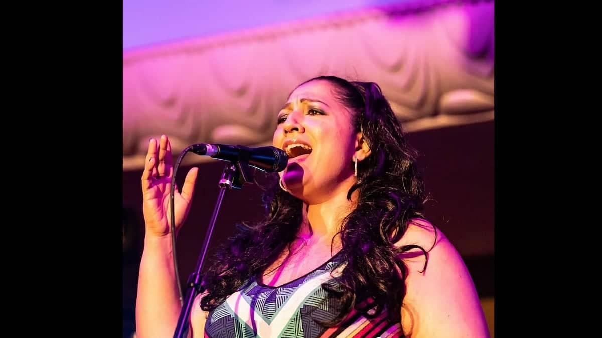Alemay Fernandez Enchants Mumbai with Jazz Magic