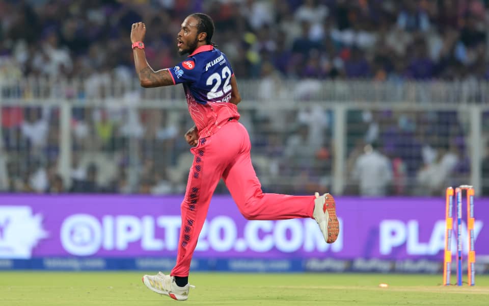 Jofra Archer's Spellbinding Bowling Leaves Batters Shaken