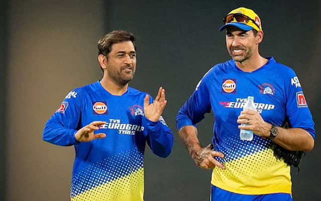 MS Dhoni's IPL Comeback in Jeopardy, Warns Stephen Fleming