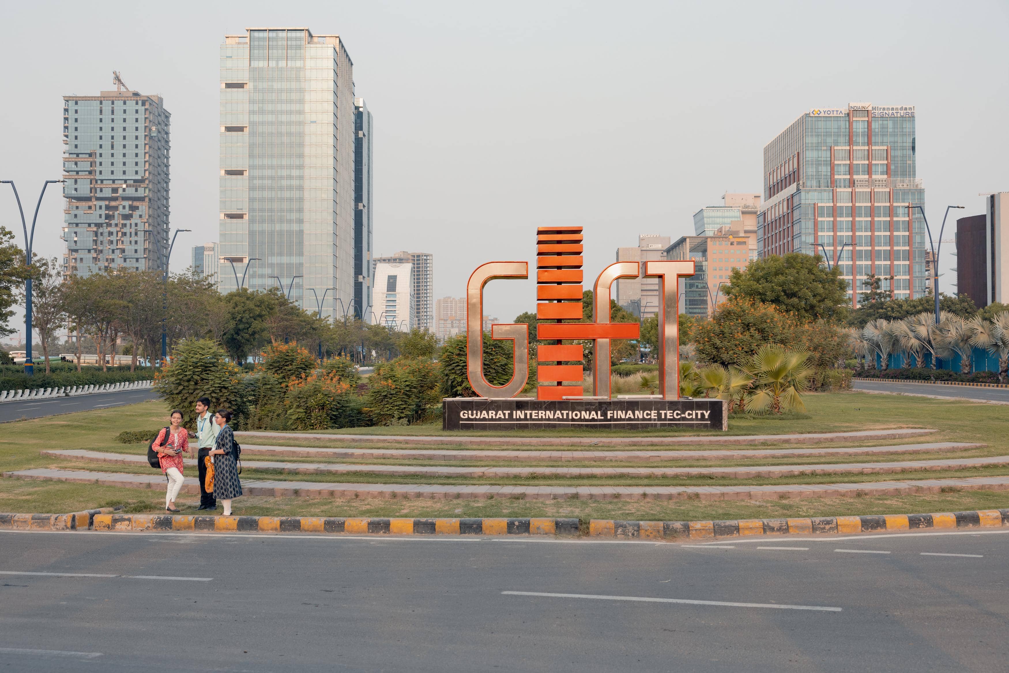 GIFT City ka Global Investment: Kya Yeh Sahi Hai?