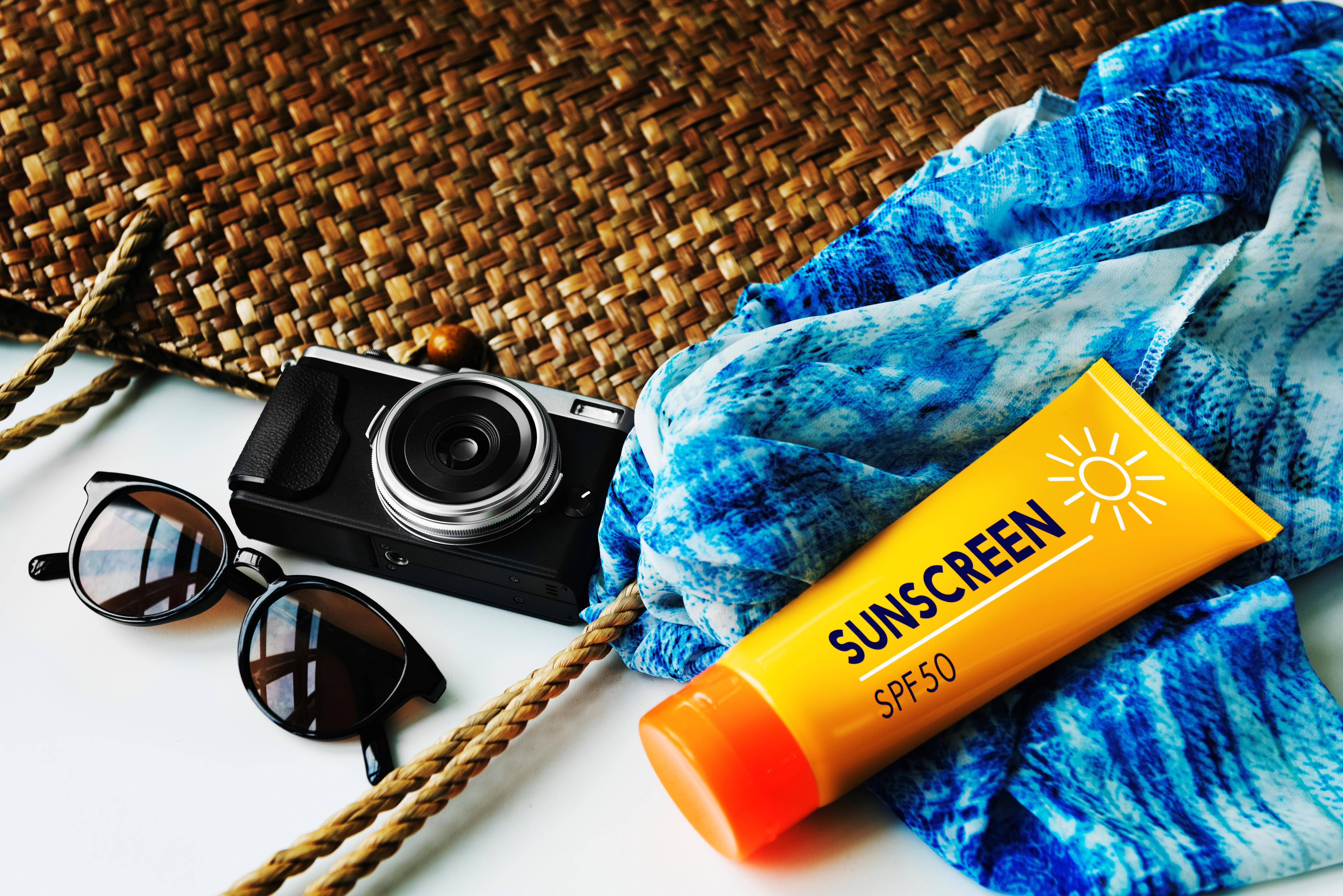 Sunscreen laga ke bhi tan kyun ho raha hai? Experts ki baatein