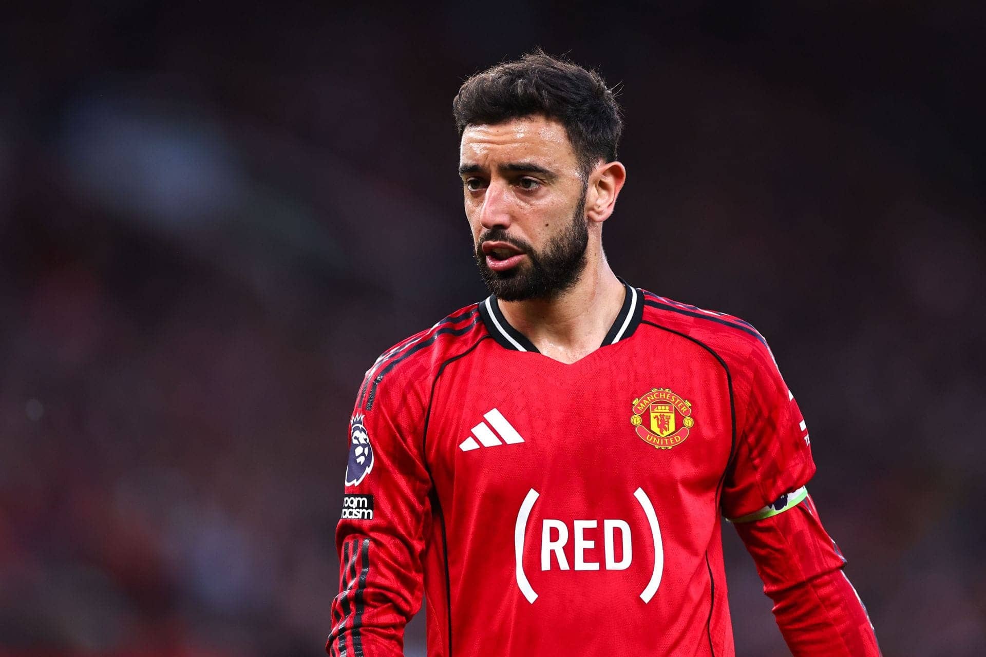 Bruno Fernandes Faces Tough Decision on Manchester United Future