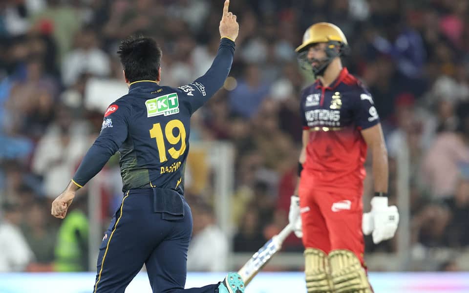 IPL 2026: GT ne RCB ko chaar wickets se hara diya!