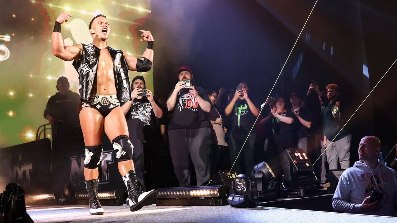 Ricky Saints Dives into WWE SmackDown Action Tonight!