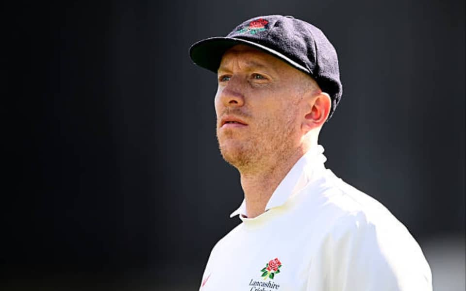 Luke Wells Signs Exciting Long-Term Deal with Lancashire
