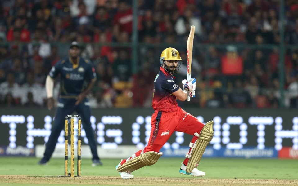 IPL 2026: Kohli's Fours Shine, But RCB Crumbles to Titans