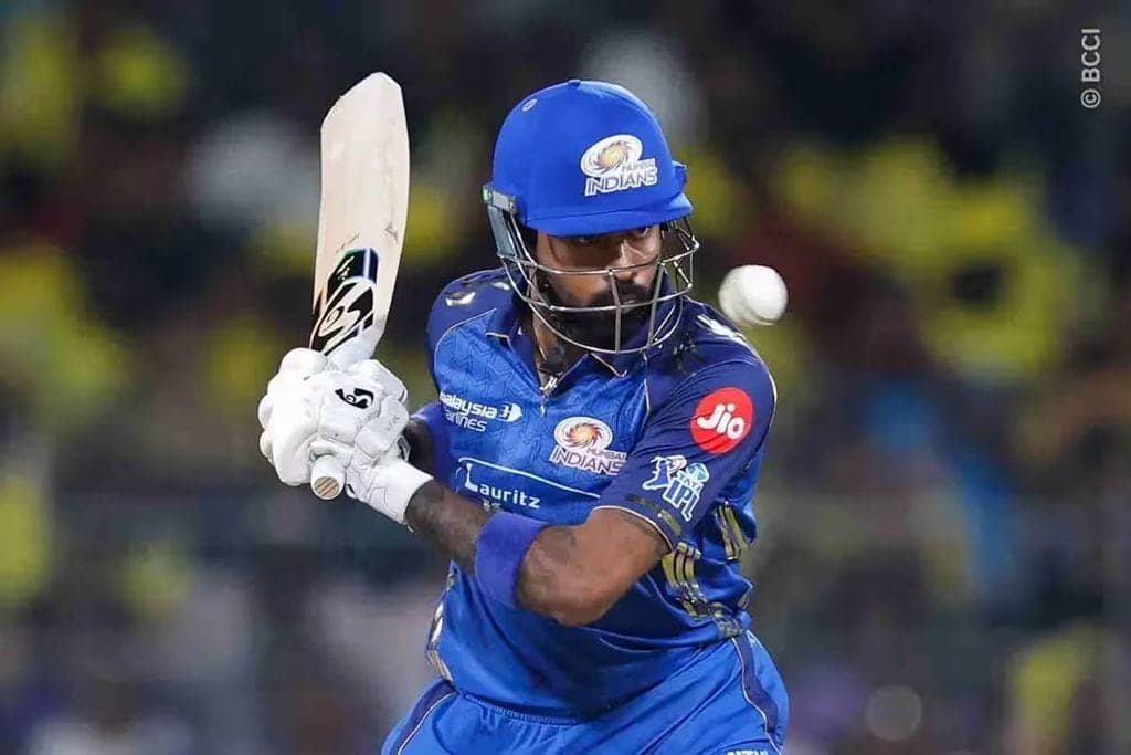 Hardik Pandya, 100 balls, sirf 4 sixes? Aakash ki shikayat!