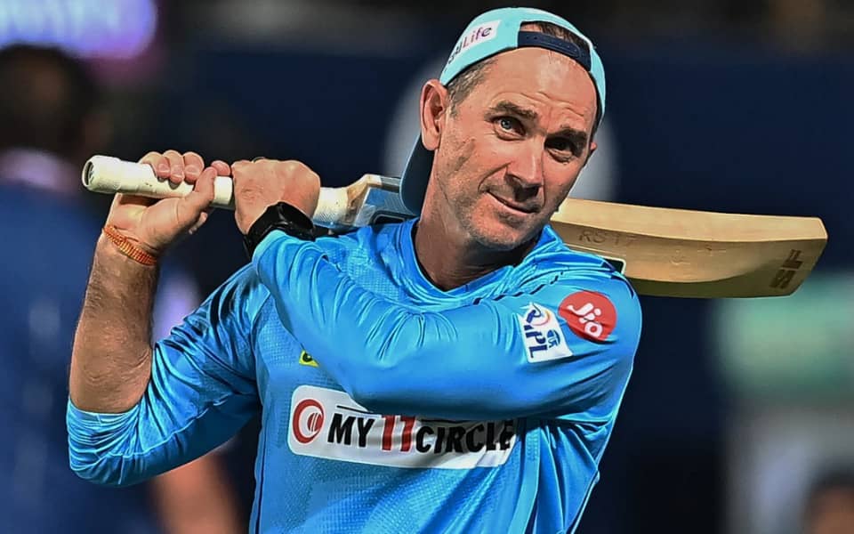 IPL 2026: Langer in Awe as Mumbai's Batters Ignite Chaos