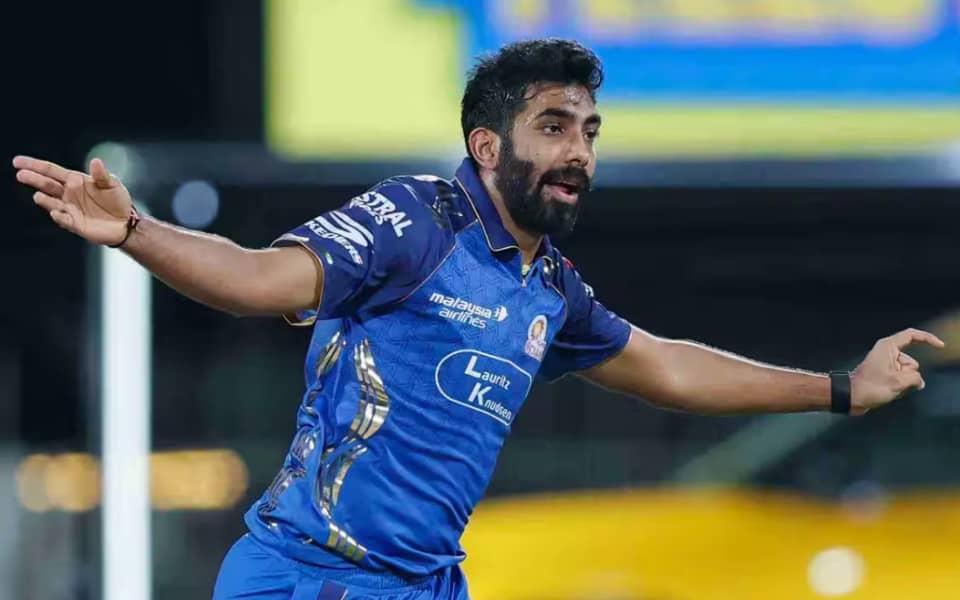 Ravi Shastri Raises Concerns About Bumrah's Workload for MI