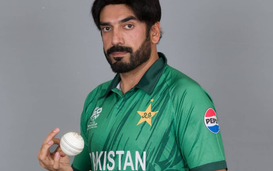Warwickshire Signs Usman Tariq for 2026 Vitality Blast Showdown