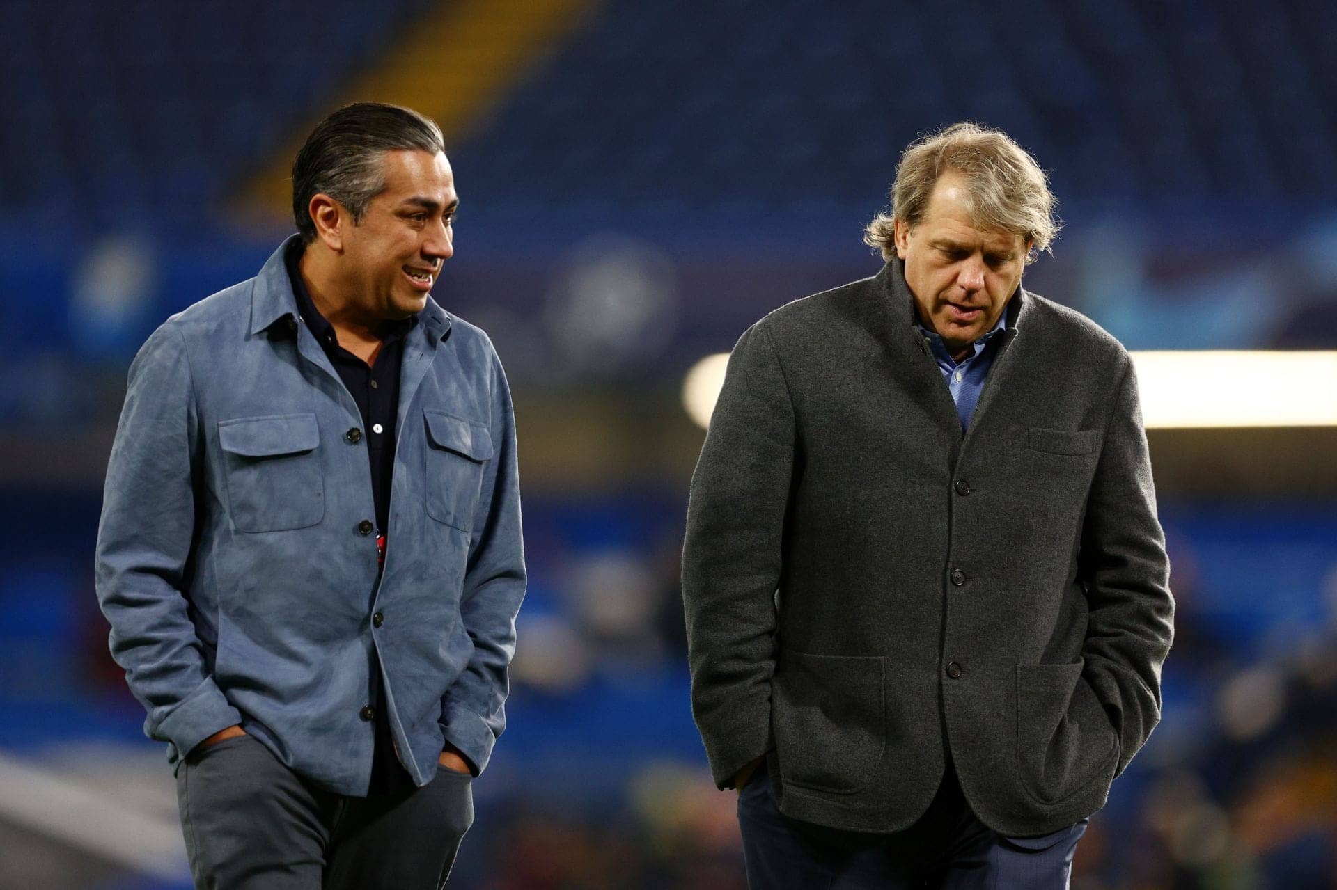 Chelsea's Manager Search: Xavi, Alonso, and Iraola Drama!