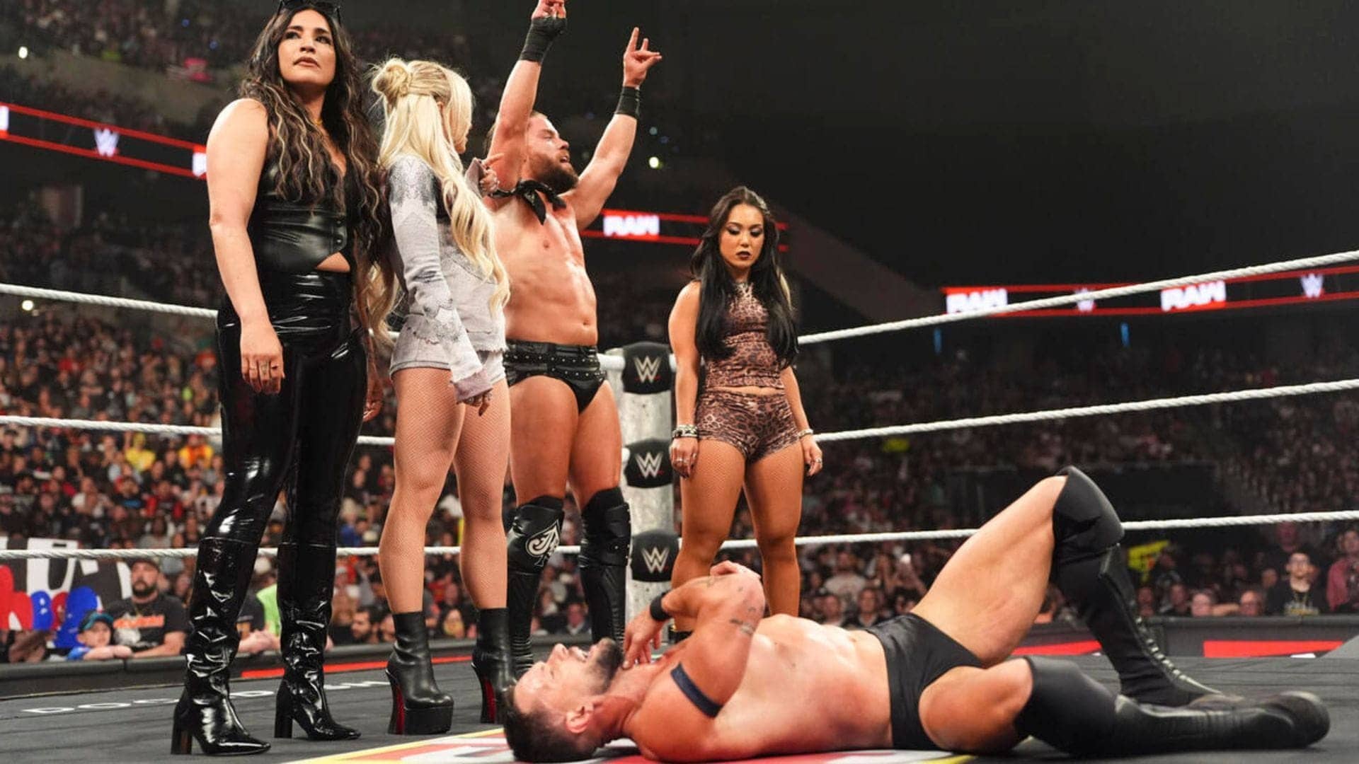 Four WWE Superstars Ready to Help Finn Balor Smackdown Judgment Day