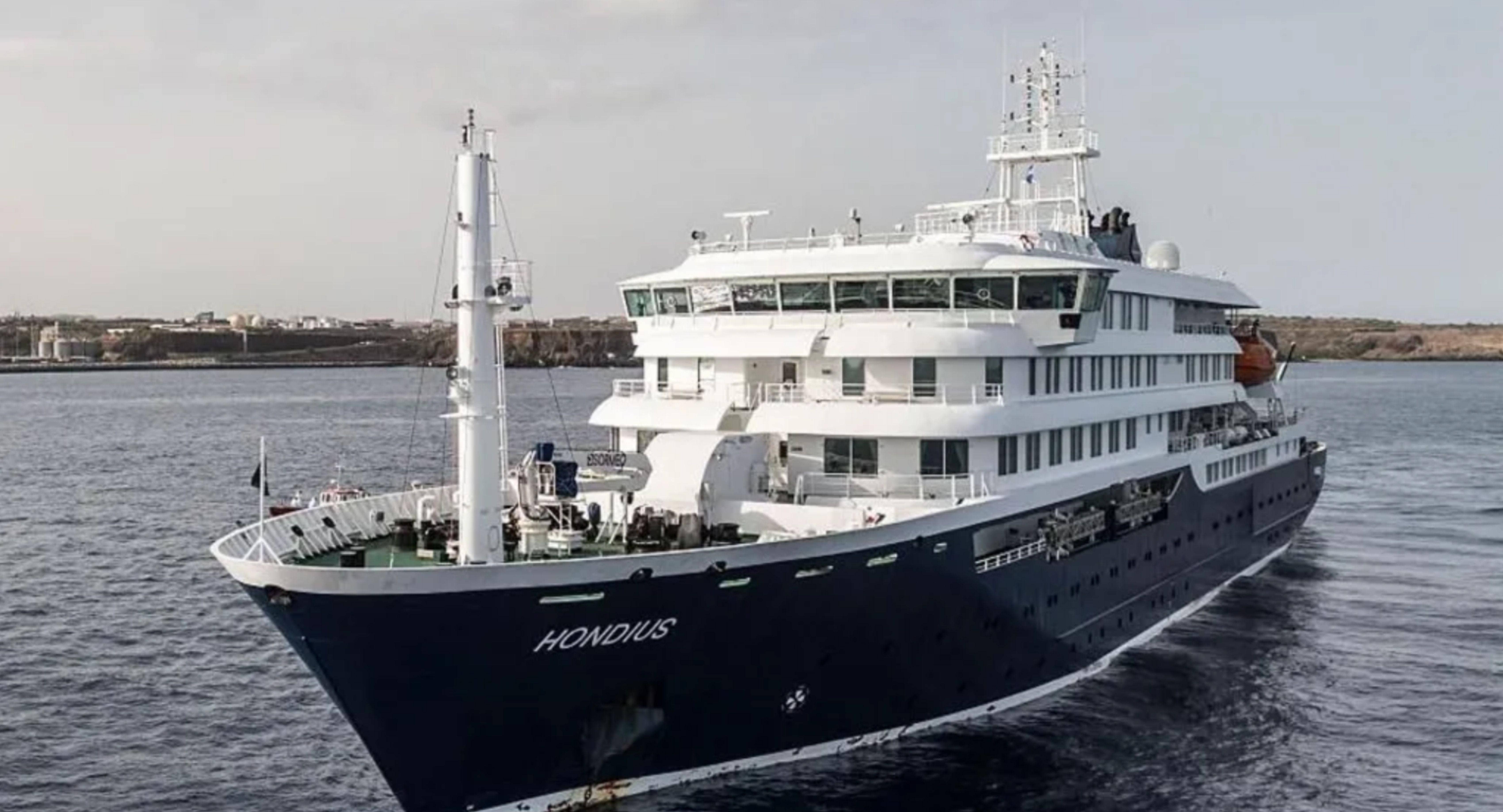 Cruise Ship Chaos: Hantavirus Outbreak Sparks Investigation