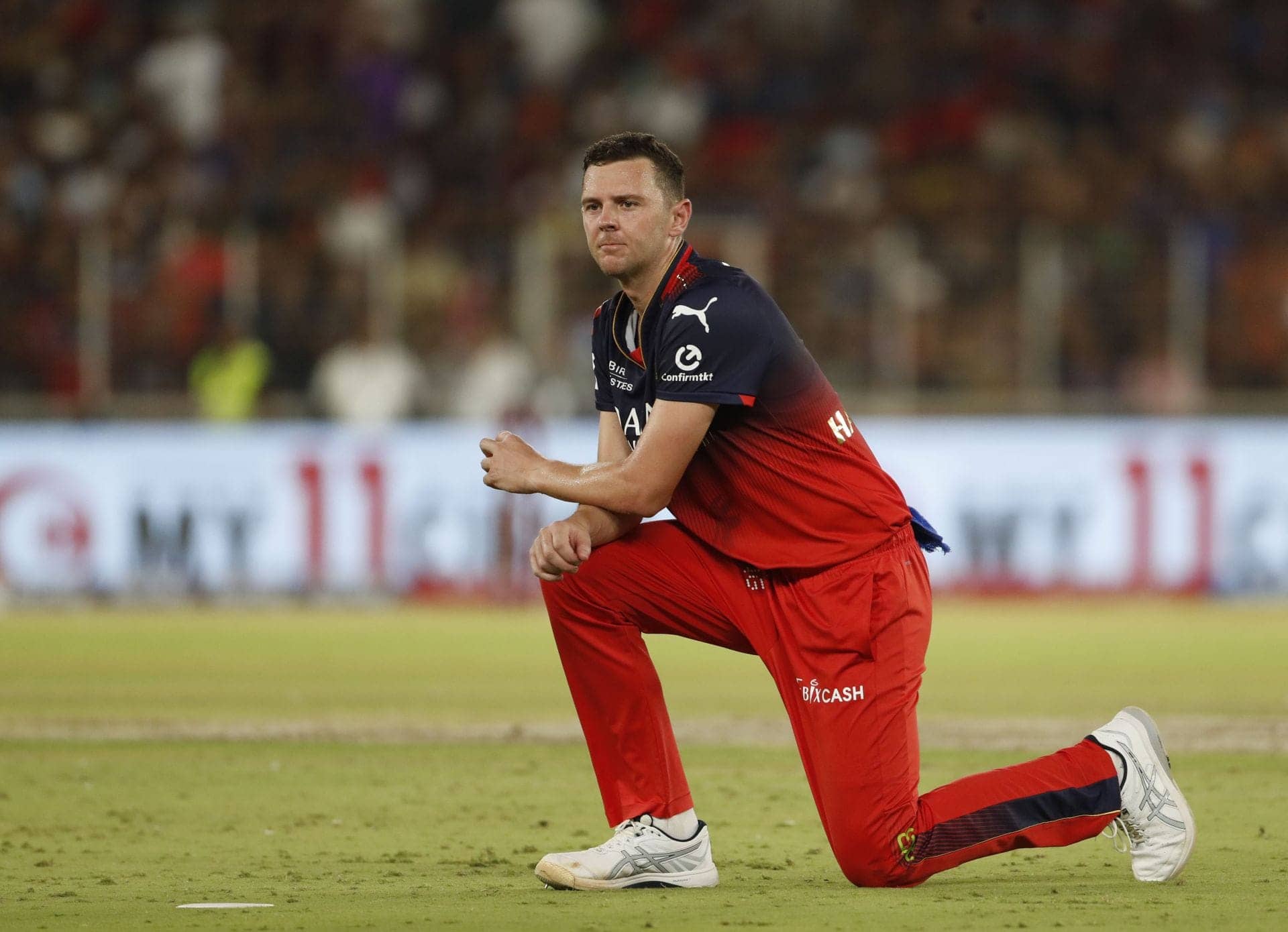 Mitchell Marsh Welcomes Hazlewood with a Big Six in IPL 2026