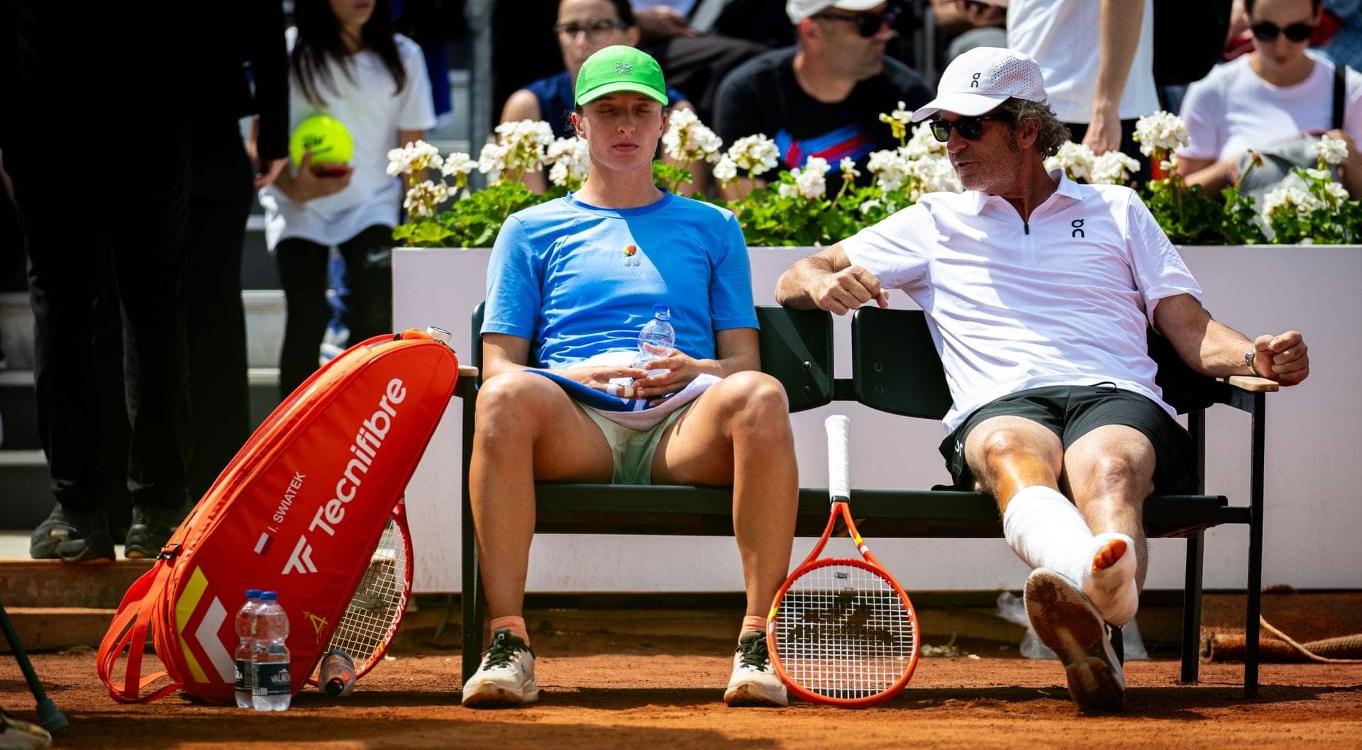 Iga Swiatek's Bet Leads to Coach's Epic Achilles Mishap