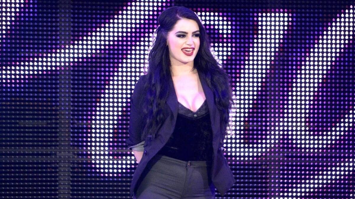 Paige aur Brie Bella ka SmackDown pe chhaya drama!