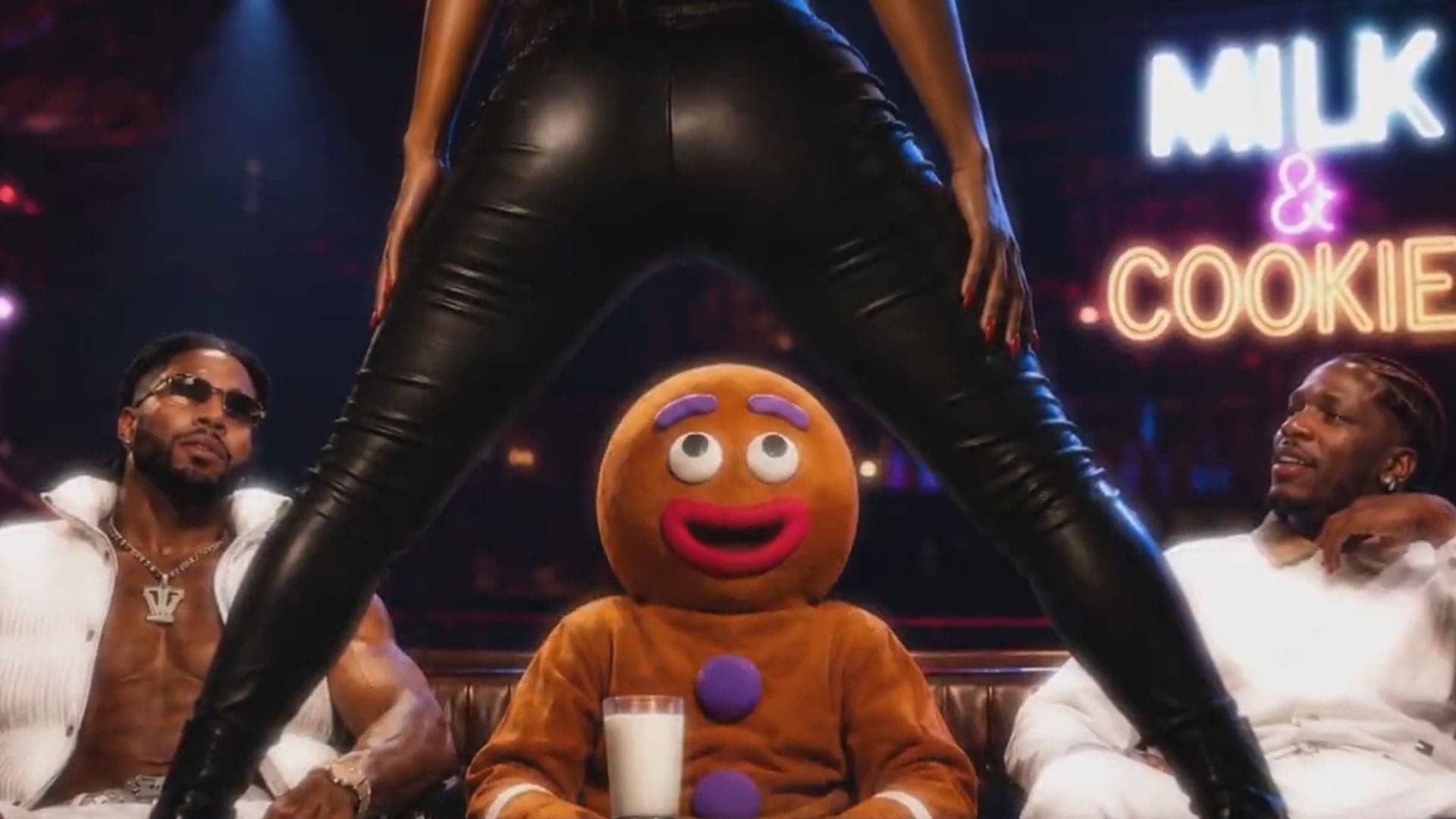 The Gingerbread Man's Surprise Attack: SmackDown Shenanigans!