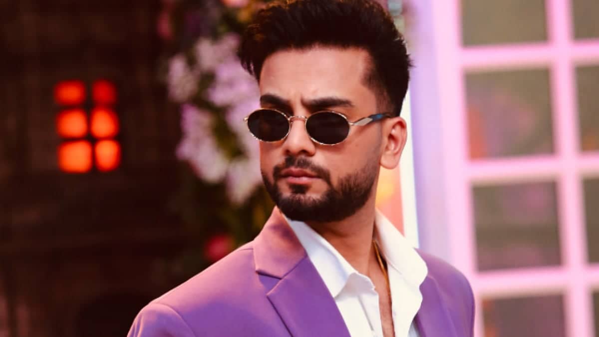Elvish Yadav Hit with ₹10 Crore Threat, Keeps It Cool