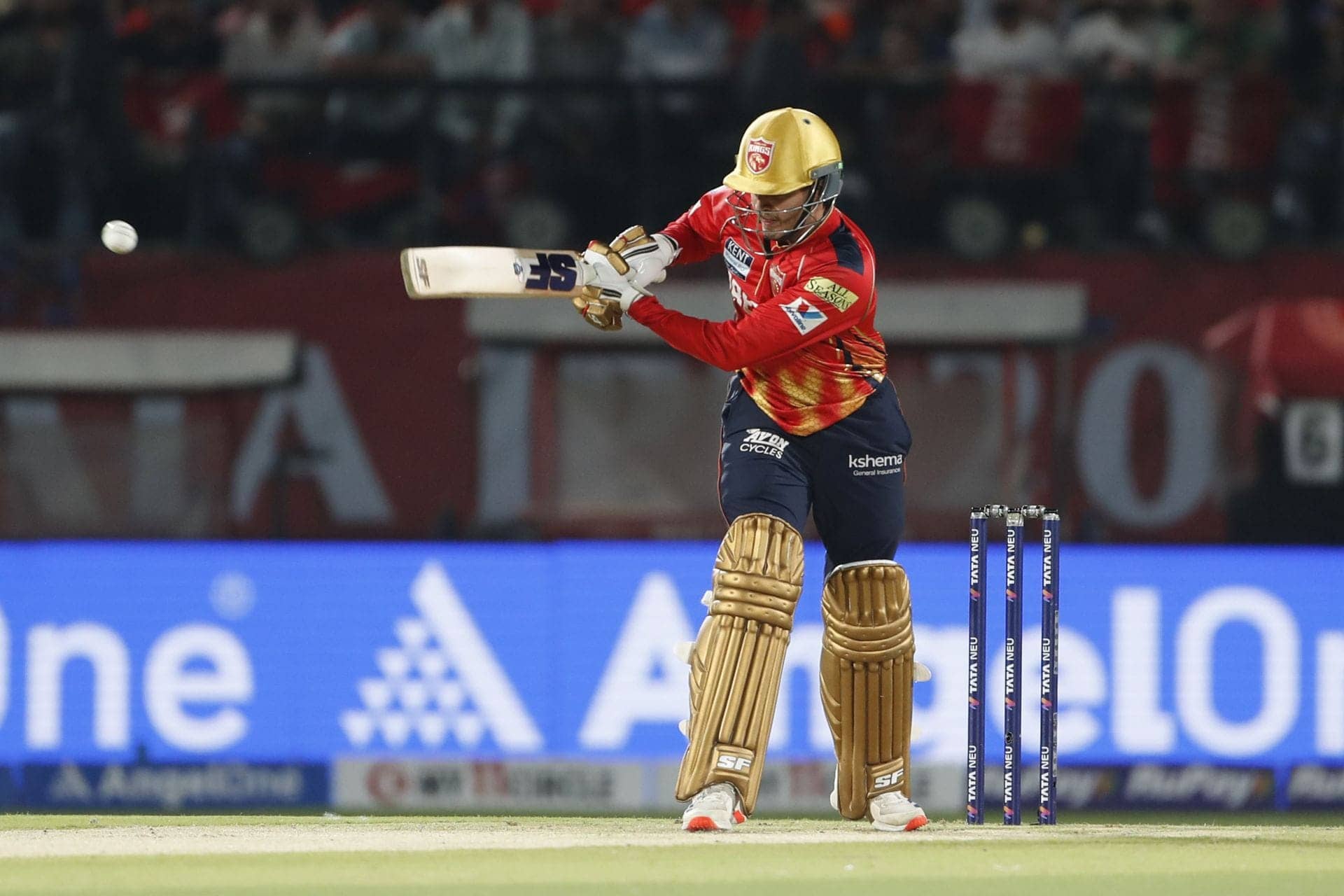 Priyansh Arya's Jaw-Dropping Six Off Starc Sparks PBKS vs DC