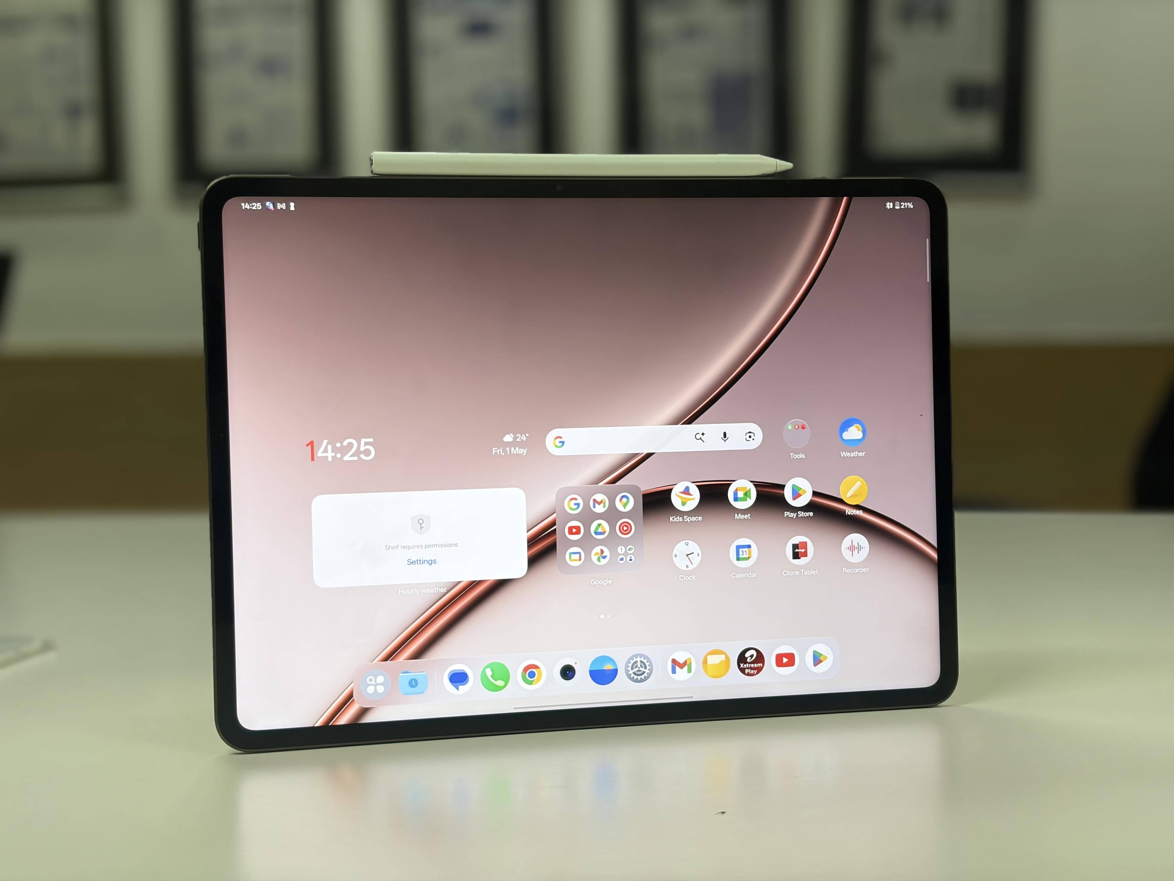 OnePlus Pad 4: The Tablet That Packs a Punch, Not a Knockout