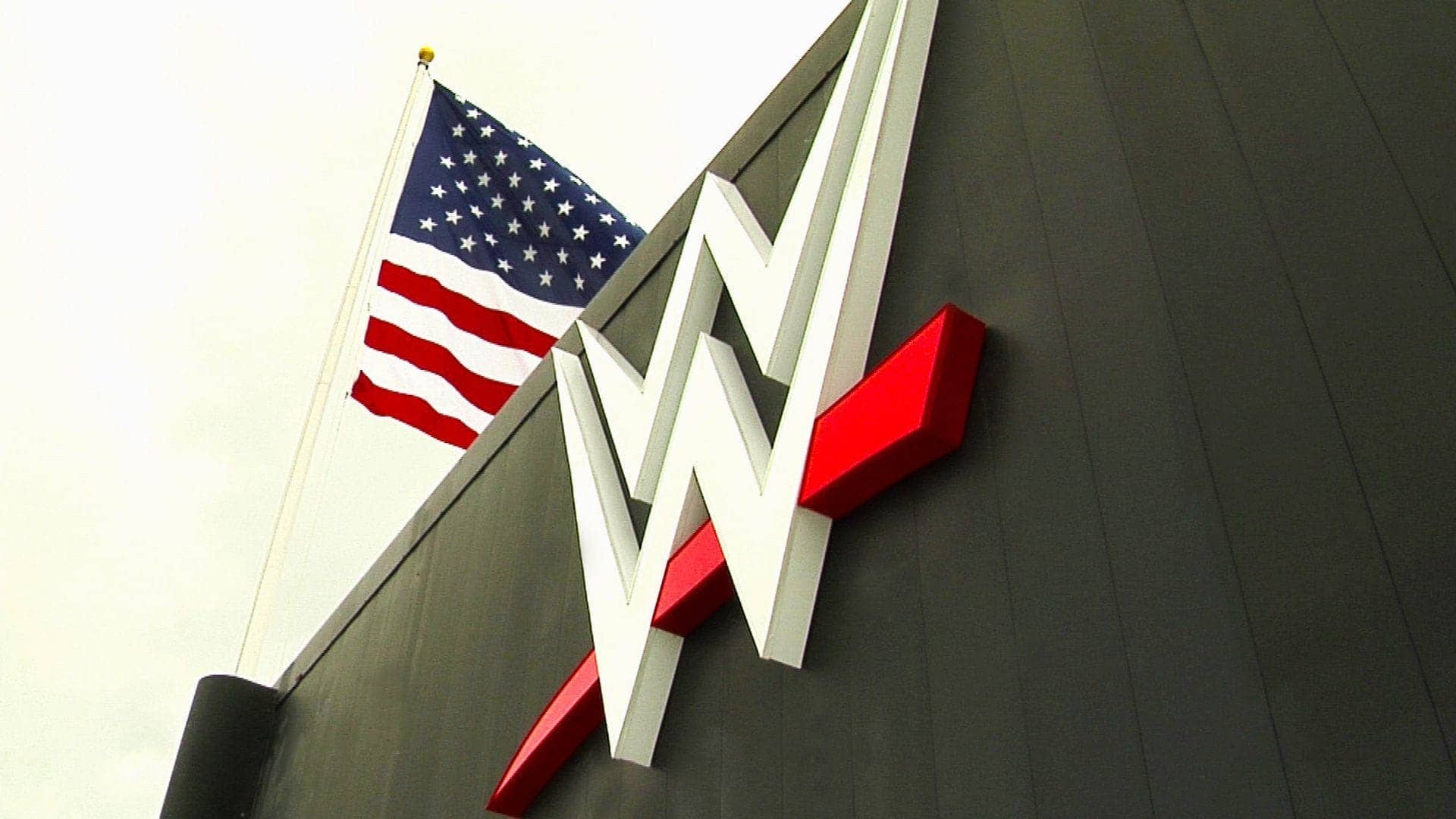 Kevin Nash Urges WWE Wrestlers to Unionize Amid Pay Cuts