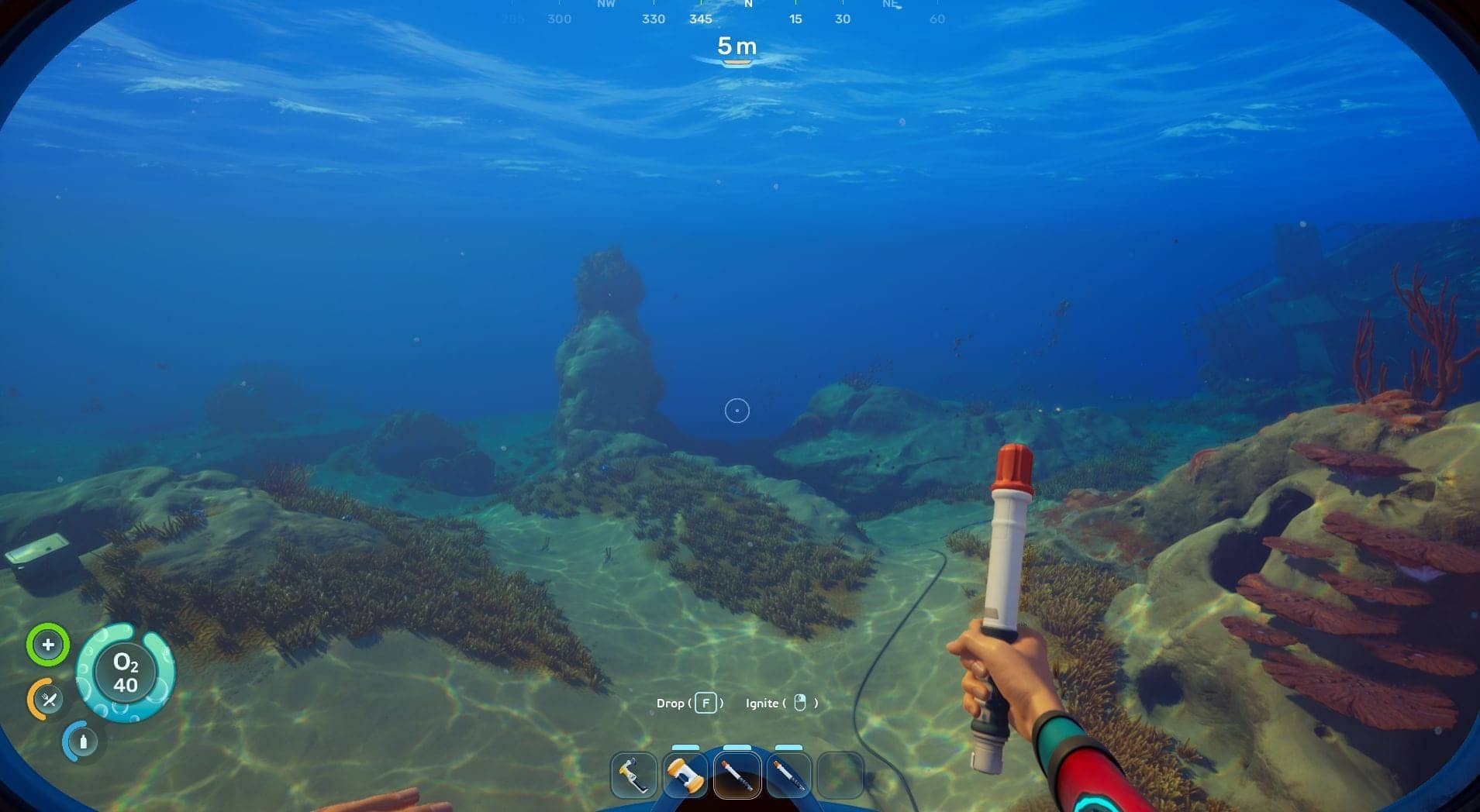 Crafting and Using Distraction Flares in Subnautica 2