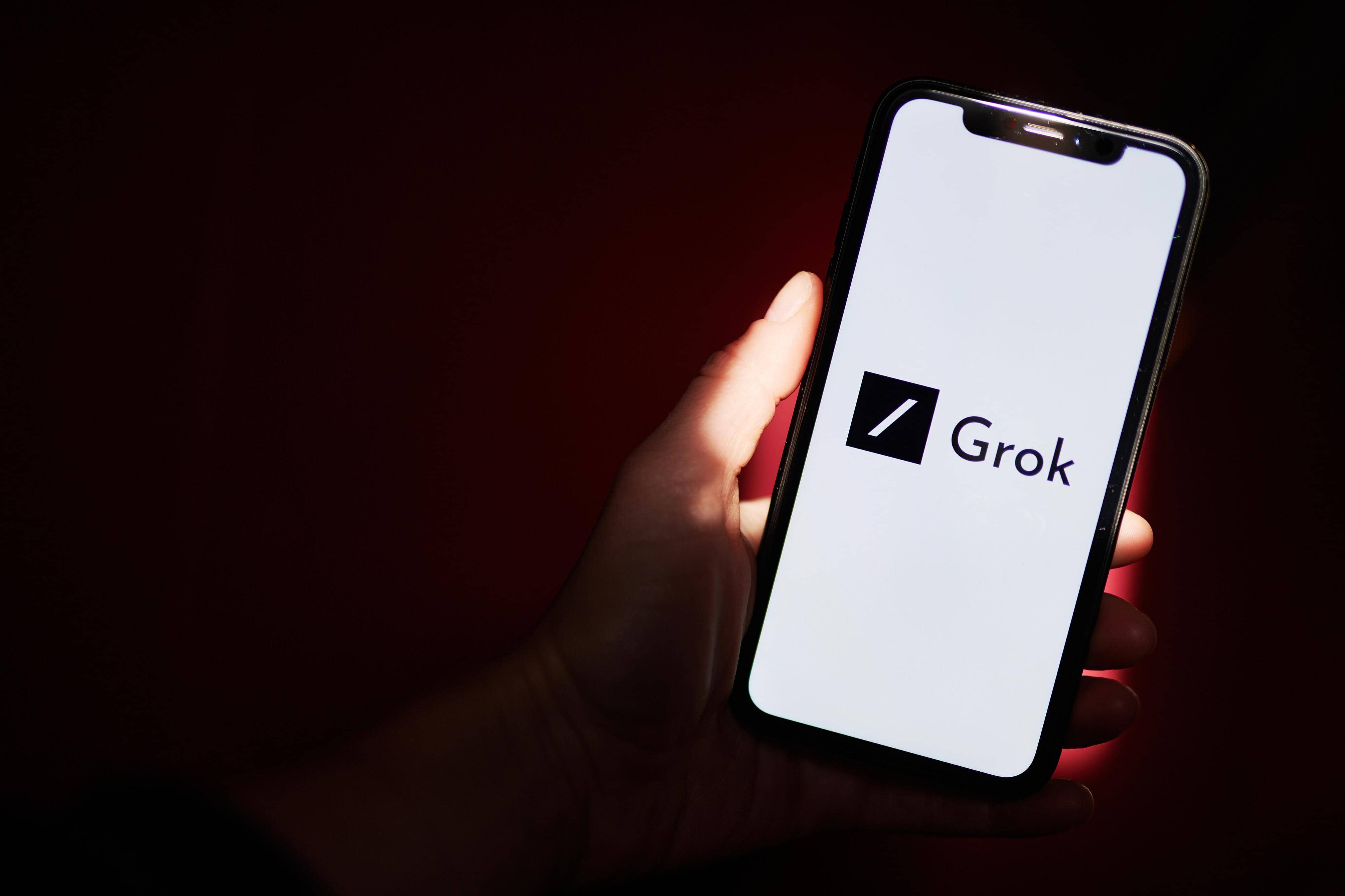 Elon Musk's xAI Unveils Grok Build to Compete with Claude