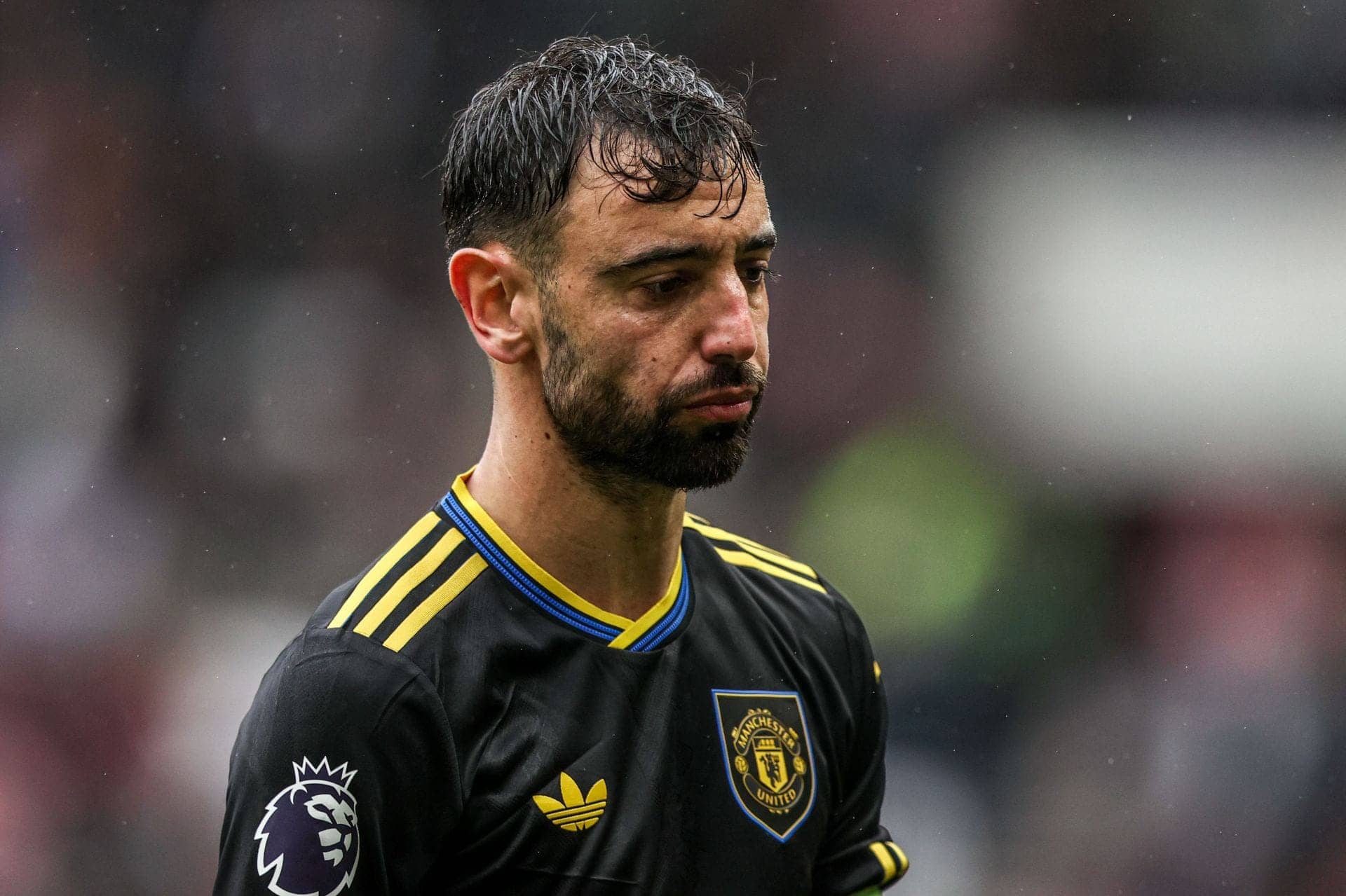 Bruno Fernandes Upset Over Declan Rice's Arsenal Move