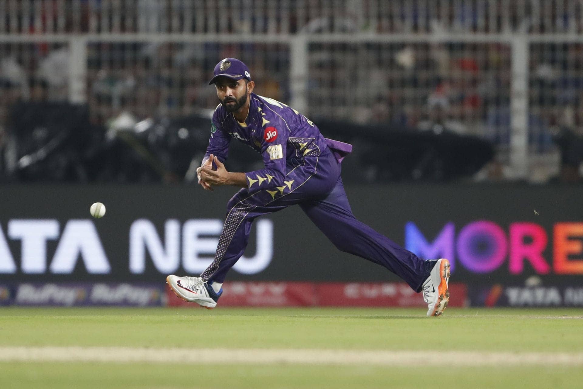 KKR ke captain ko chhutti, teen logon ki zarurat padi!