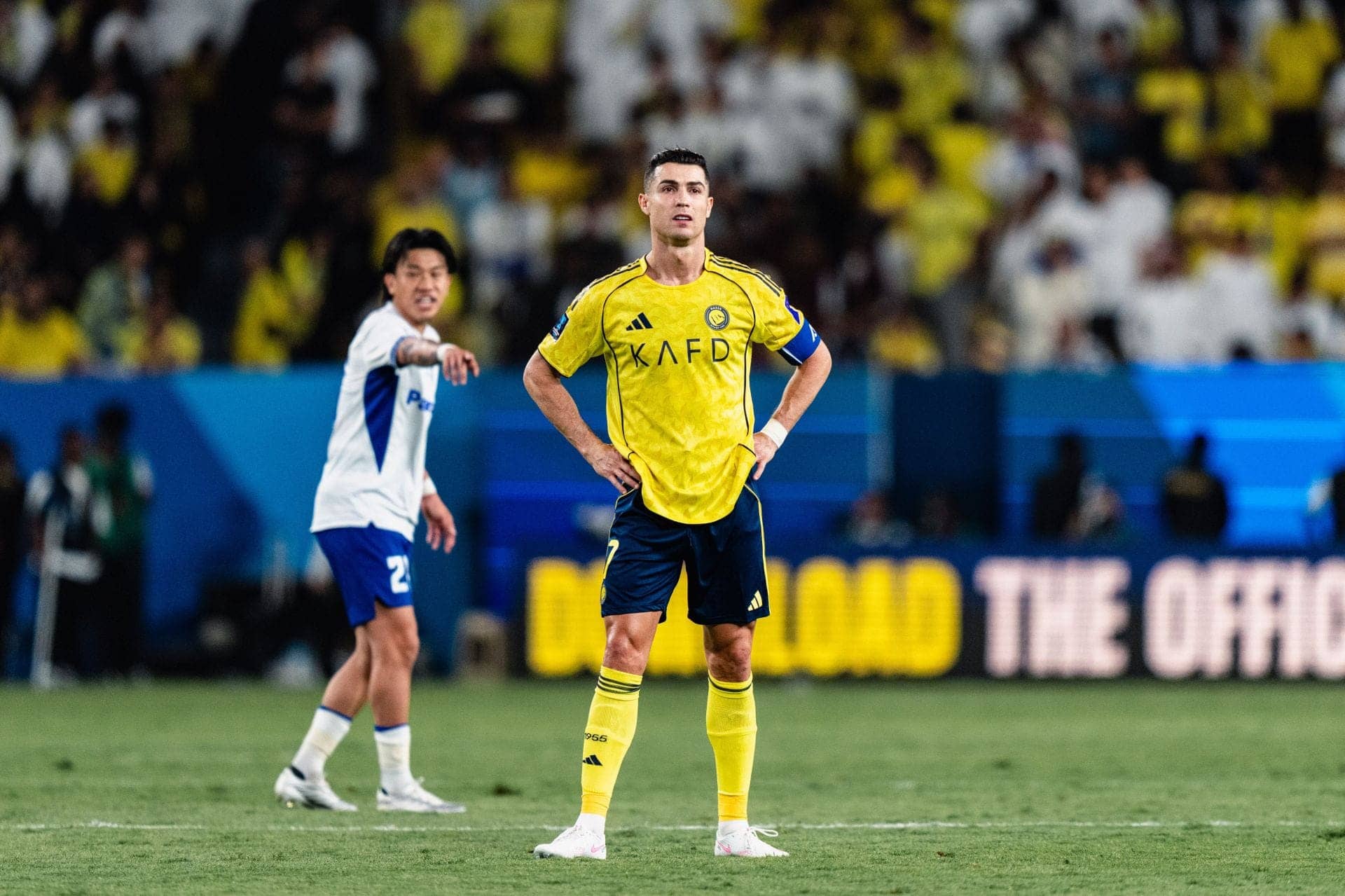 Cristiano Ronaldo ka medal lene se mana karna, kya drama hai!