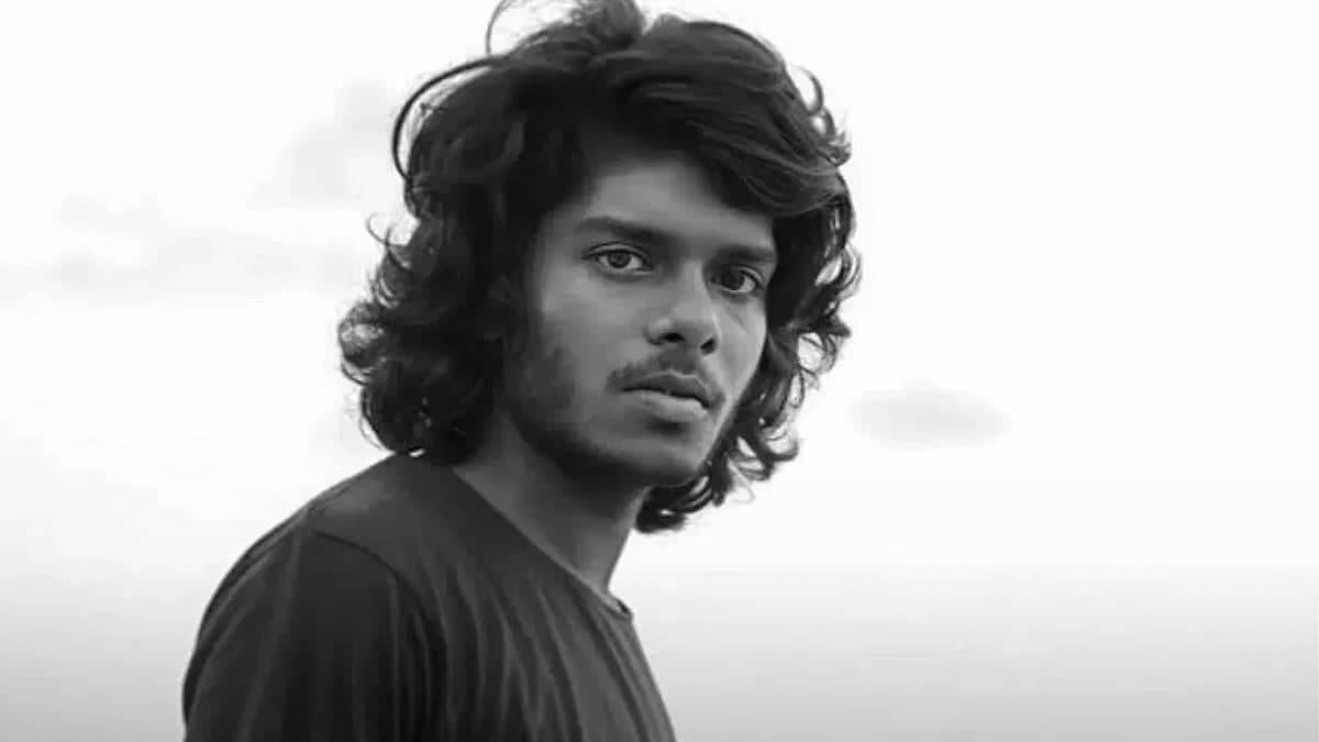 Rapper Vedan in Trouble Over Genuine Tiger Tooth Necklace