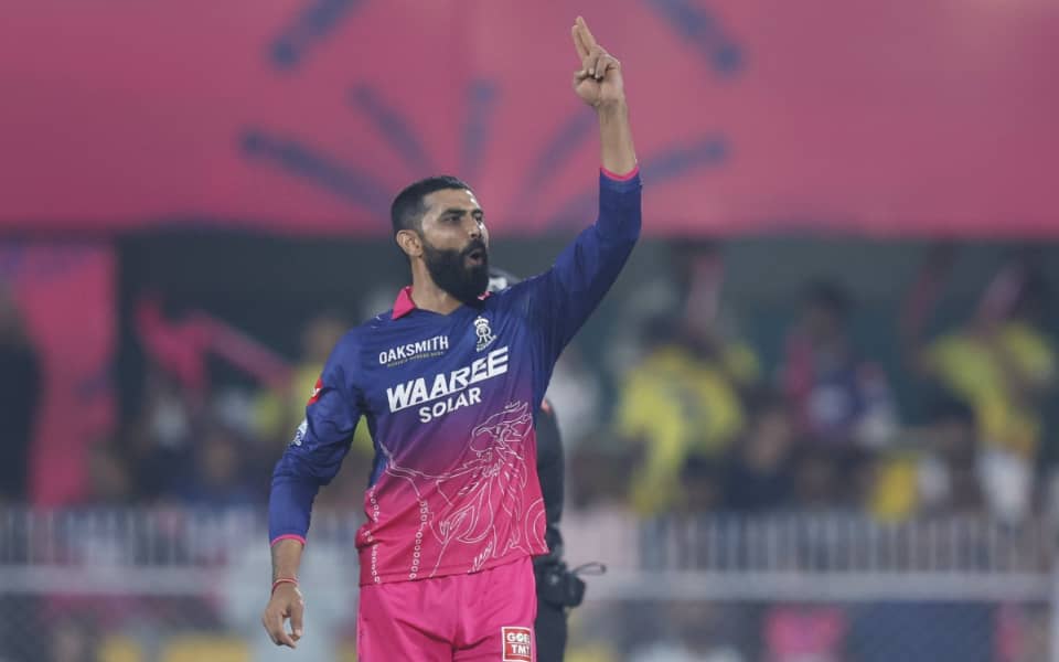IPL 2026: Jadeja's Bench Drama in DC vs RR Clash