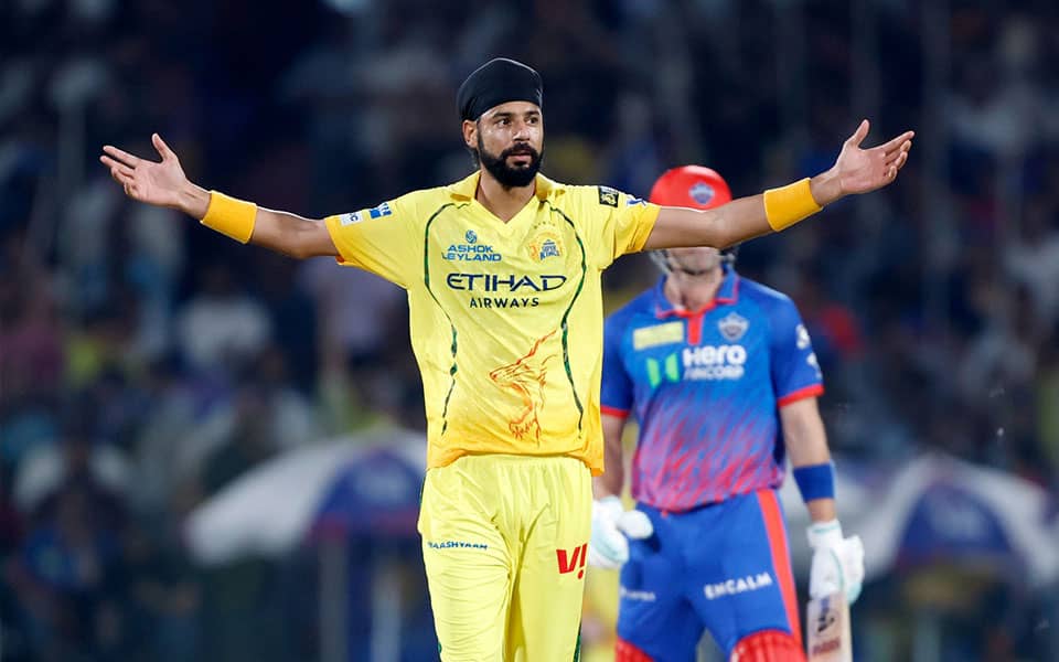 IPL 2026: CSK vs SRH - Who’s Battling at the Stadium?