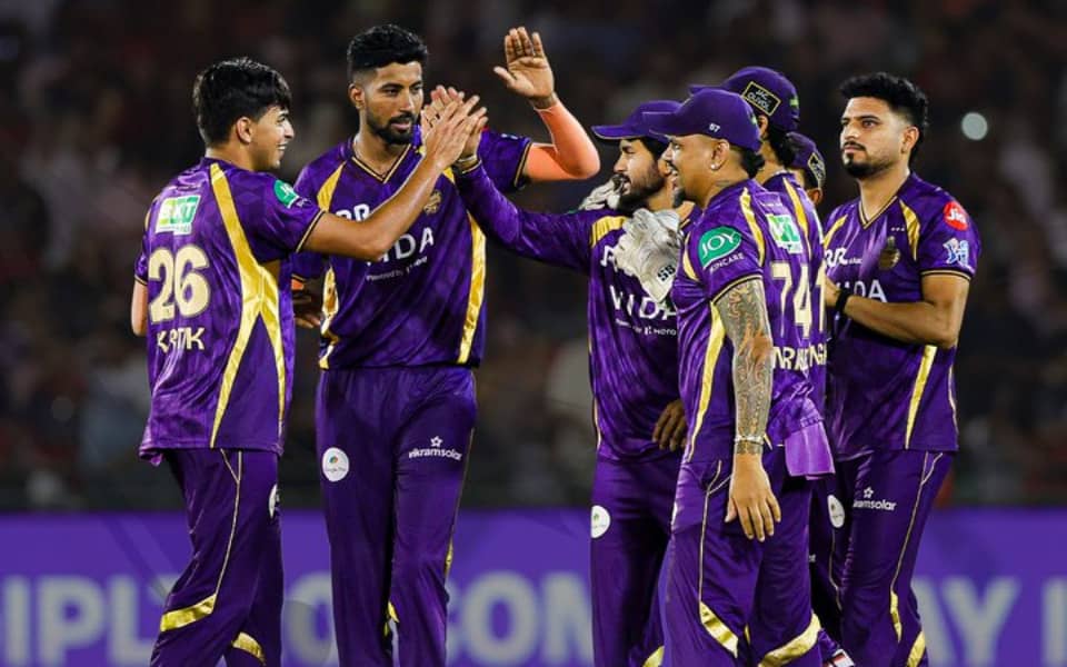 KKR Outshines MI in IPL 2026 Thriller at Eden Gardens