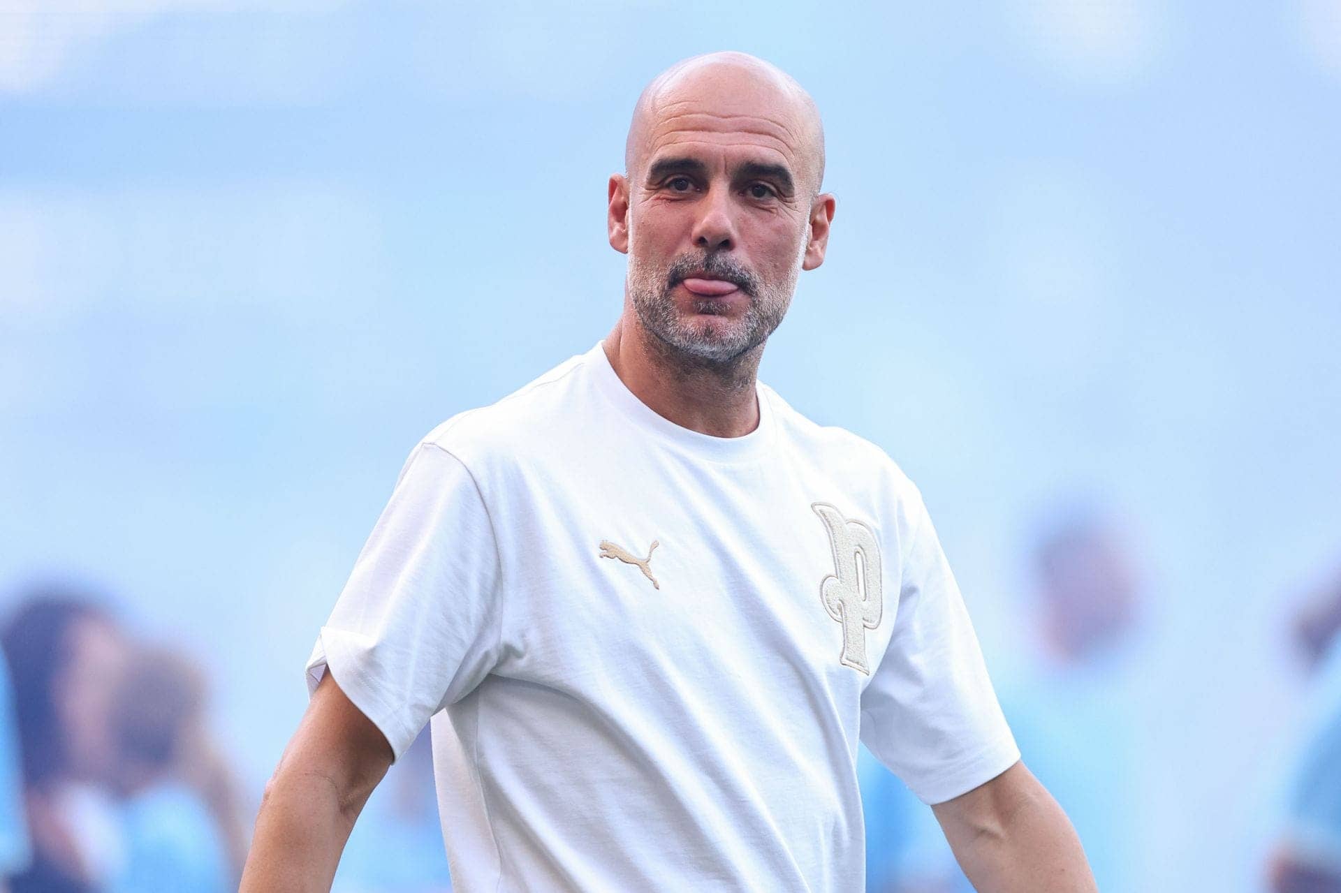 Pep Guardiola Ki Hug Ki Zarurat: City Fans Suno!