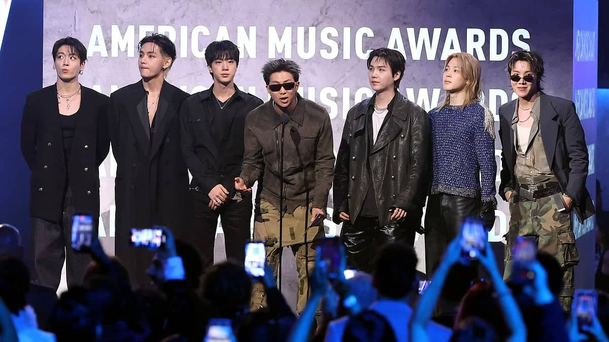 BTS Takes the 2026 AMAs by Storm, Wins Big and Thanks Fans!