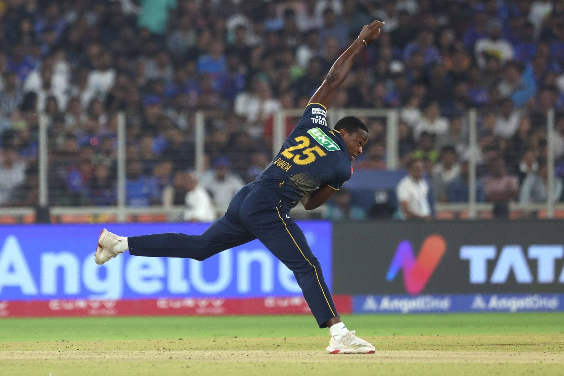 Venkatesh Iyer's Six Turns to a Whiff in RCB vs GT Clash