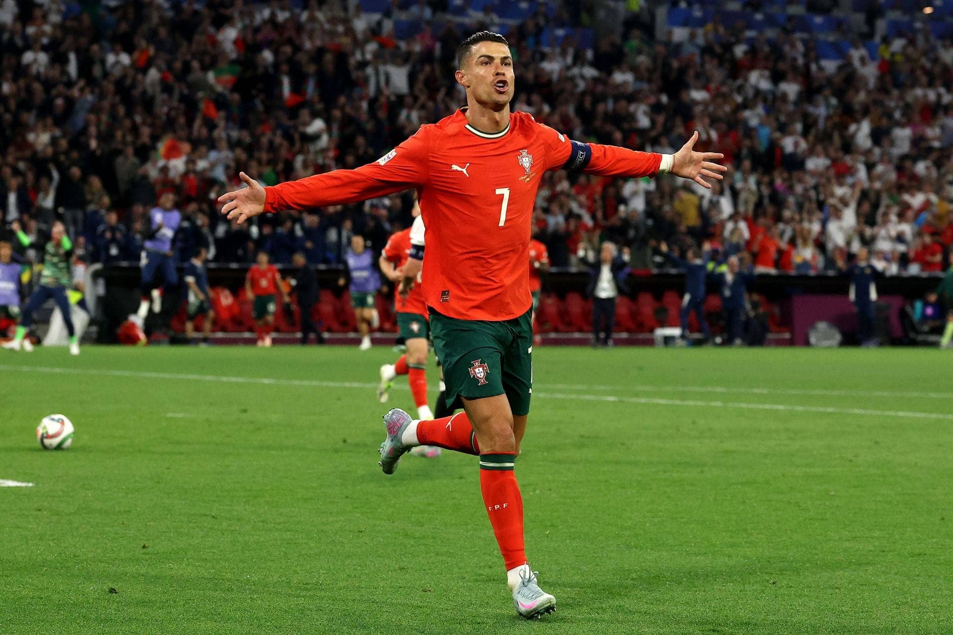 Eric Djemba-Djemba Thinks Ronaldo Can Shine at 2030 World Cup